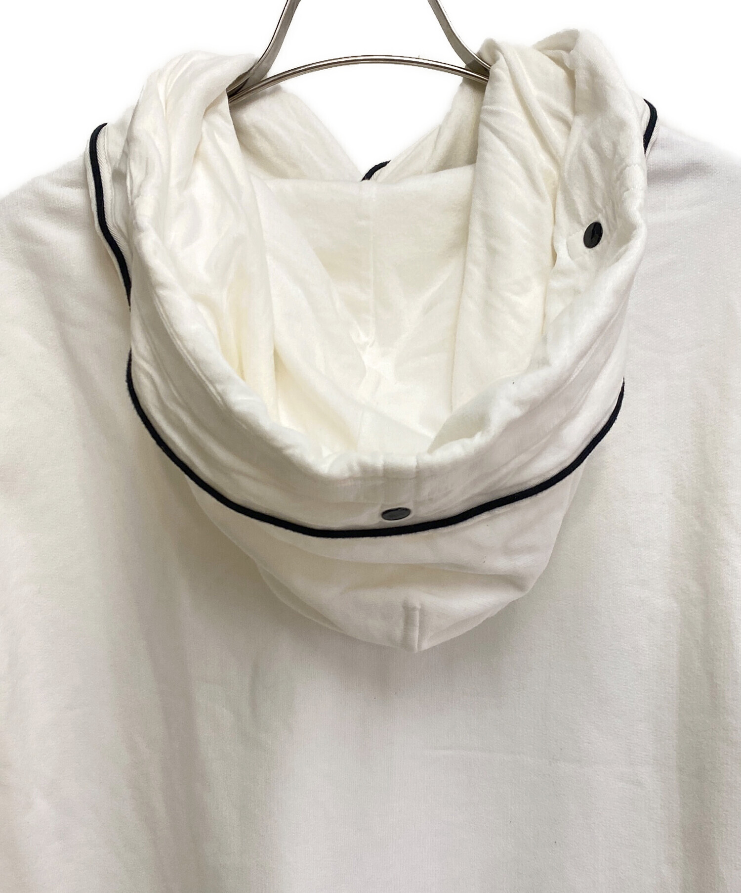 STONE  ホワイトワッペングラデーションパーカー L 中古・古着通販】STONE ISLAND (ストーンアイランド) ワッペンロゴ