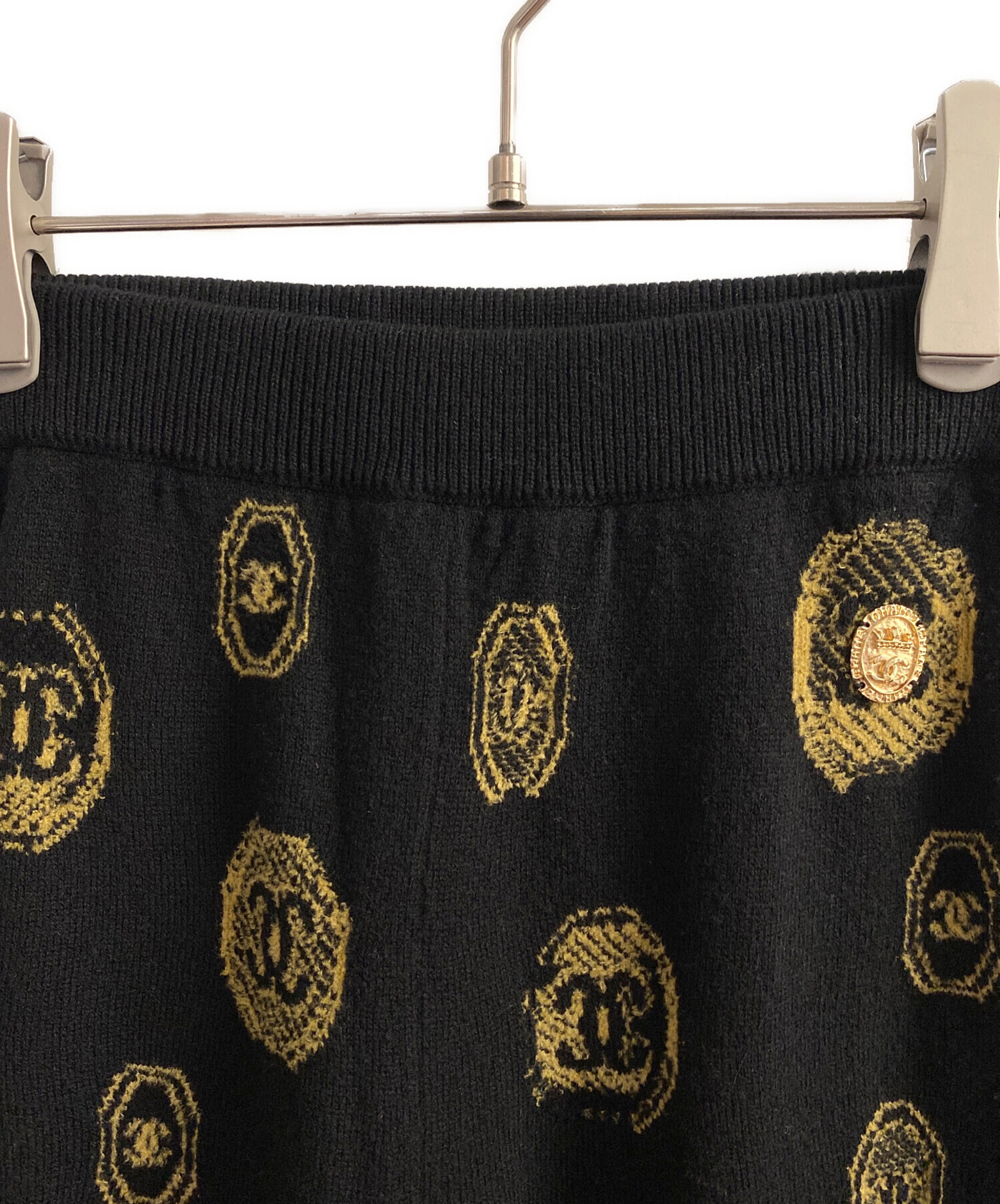 中古・古着通販】CHANEL (シャネル) ココマークパンツ ブラック