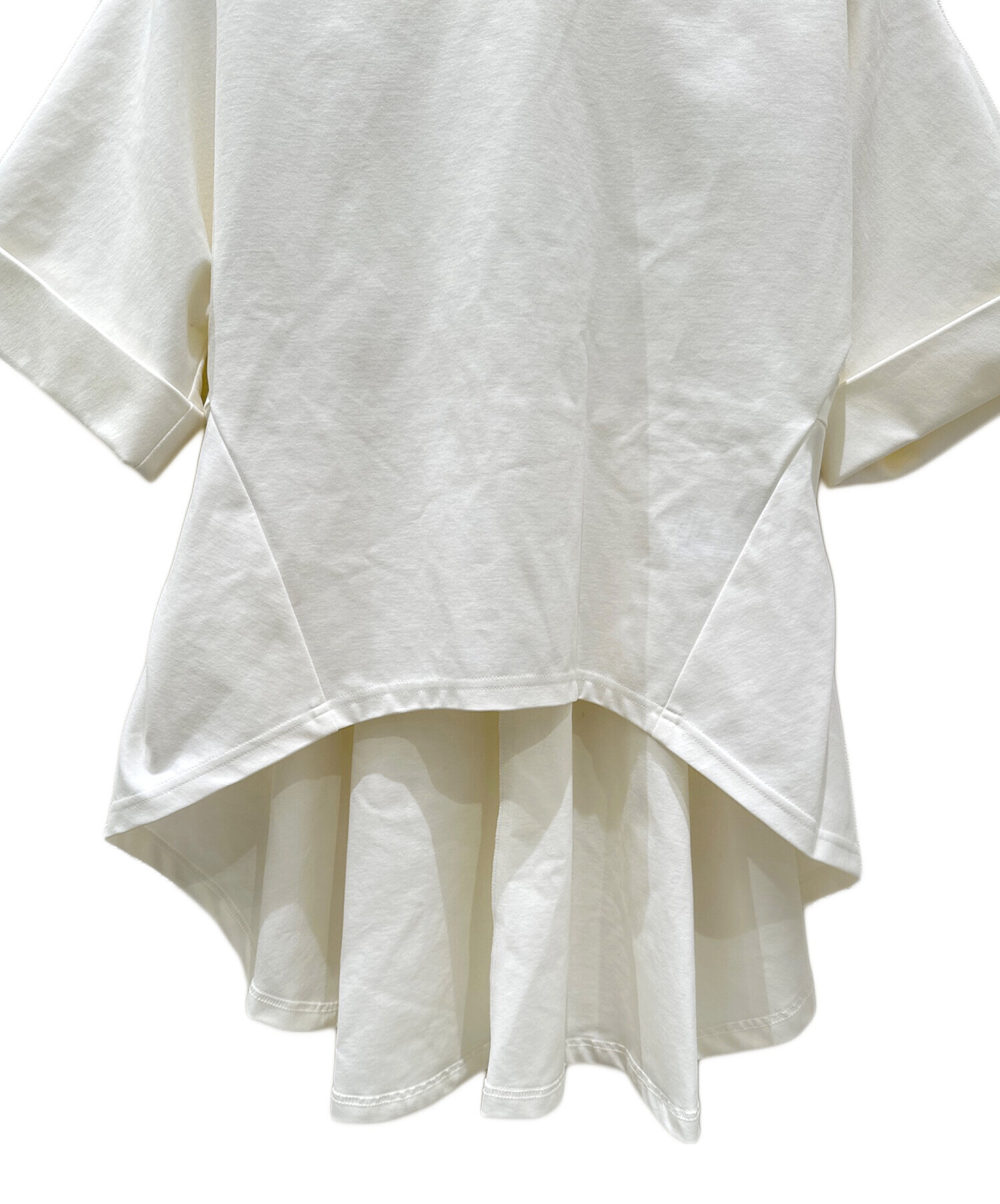 中古・古着通販】cygne (シーニュ) エンビトップス ホワイト サイズ:F