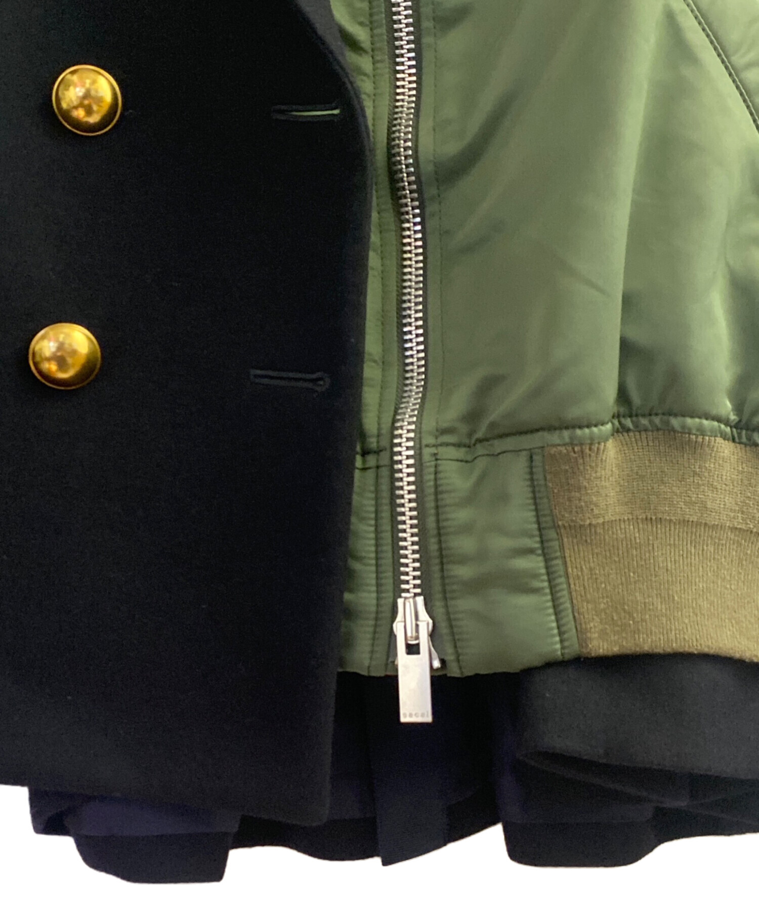 カエル sacai ドッキング ブルゾン ジャケット 再構築 MA-1 sacai MA-1 再構築 ドッキング ジャケット - メルカリ