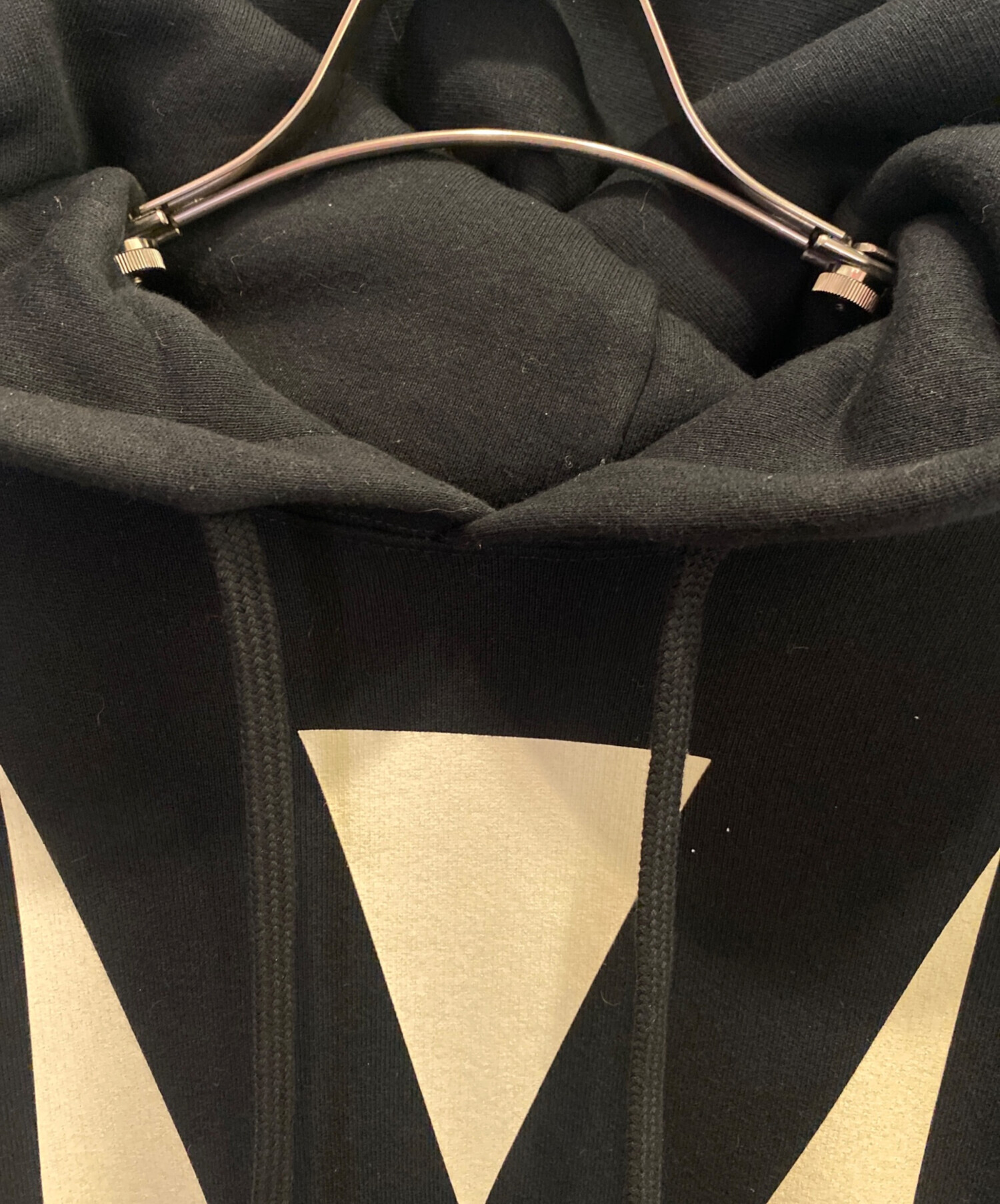 希少 VALENTINO 17AW 上質 プリント パーカー M 中古・古着通販】VALENTINO (ヴァレンティノ) CHEZ VALENTINO