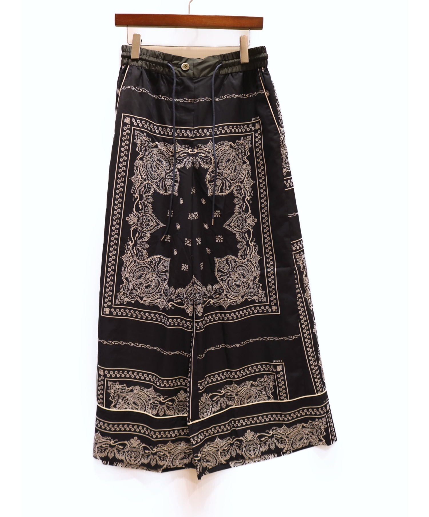 中古・古着通販】sacai (サカイ) バンダナプリントパンツ ブラック