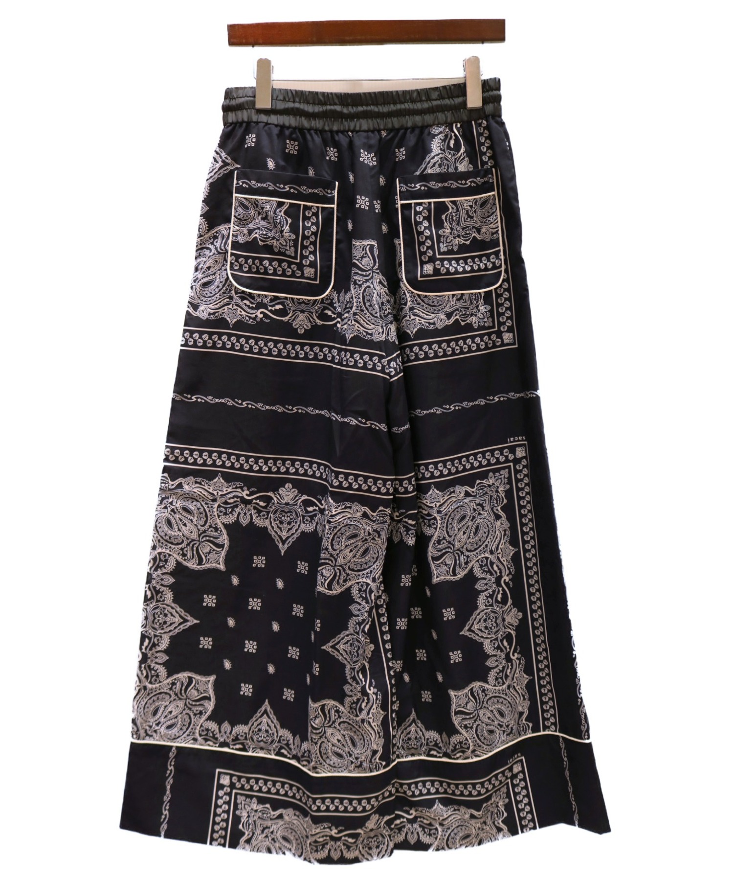 中古・古着通販】sacai (サカイ) バンダナプリントパンツ ブラック