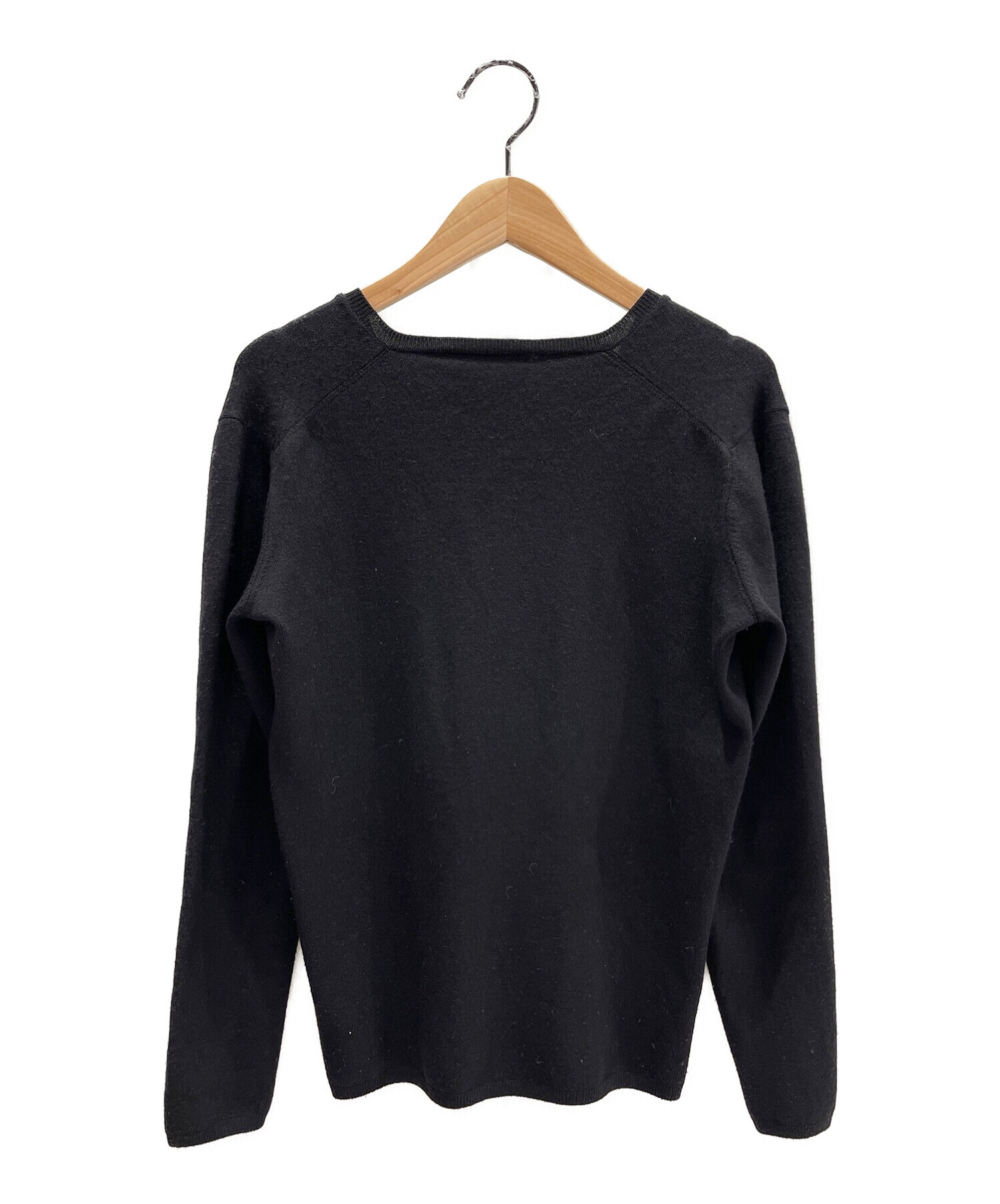 【新品未使用】 PRADA Vネックニット 中古・古着通販】PRADA (プラダ) Vネックニット ブラック サイズ:38