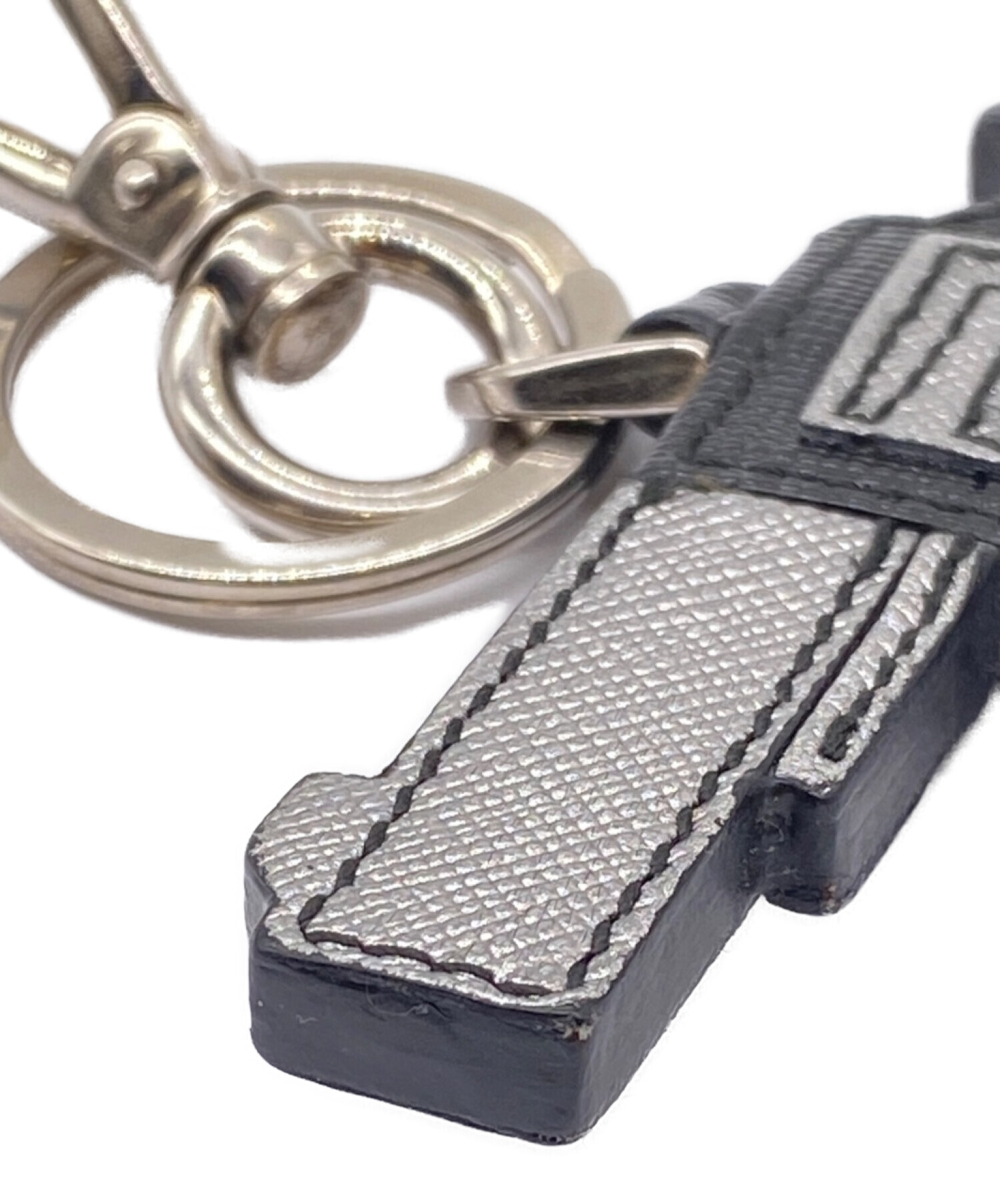 中古・古着通販】PRADA (プラダ) ピストルキーチャーム サイズ