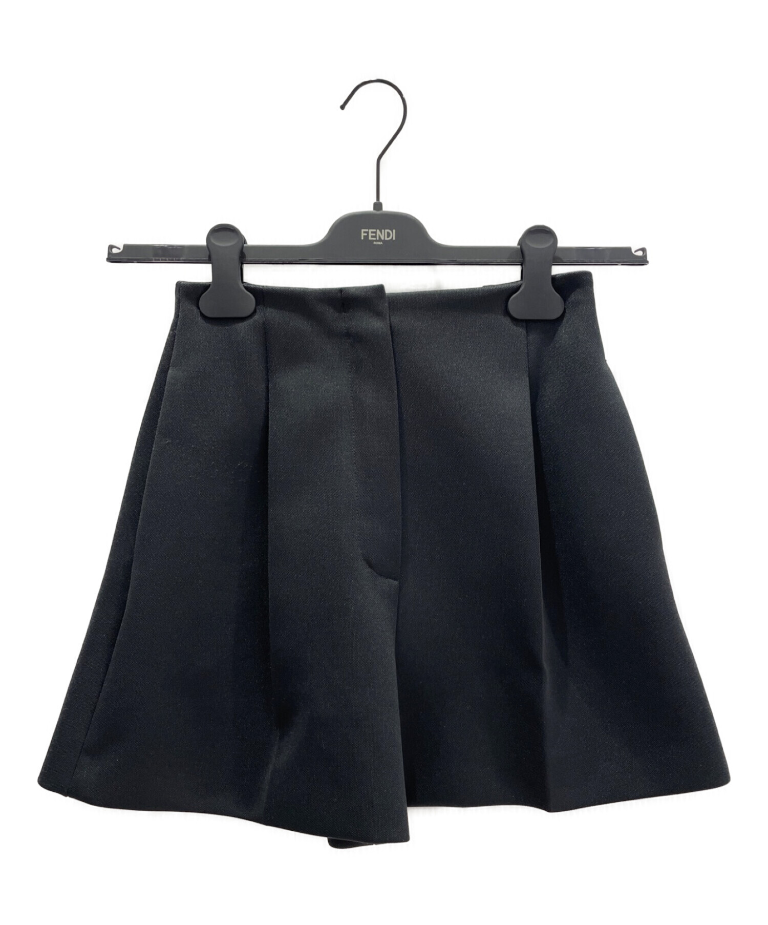 中古・古着通販】FENDI (フェンディ) FFバックルショートパンツ