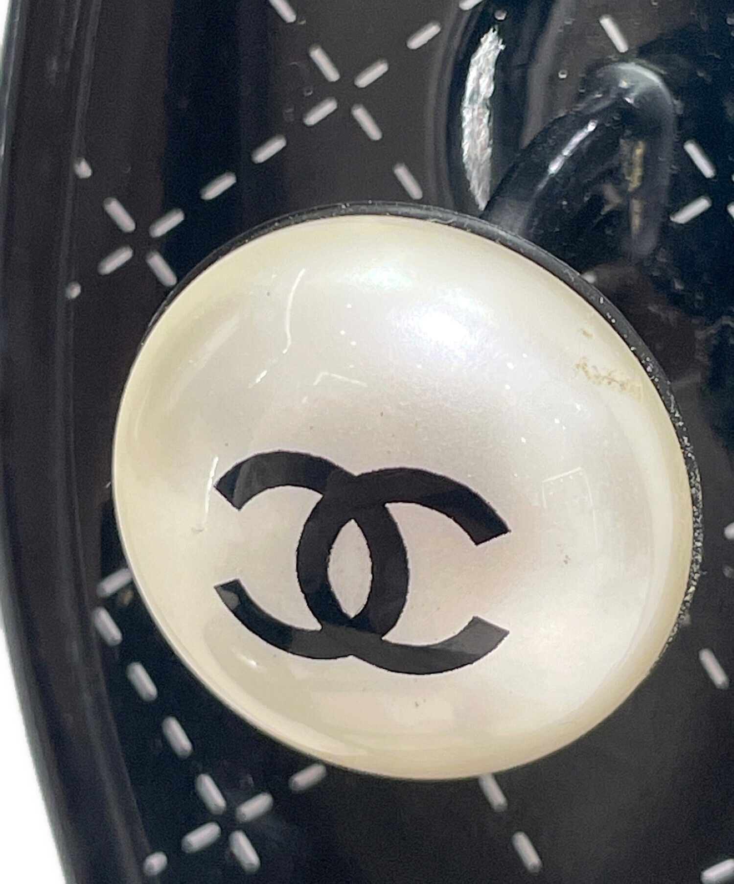 中古・古着通販】CHANEL (シャネル) パールラバーサンダル ブラック