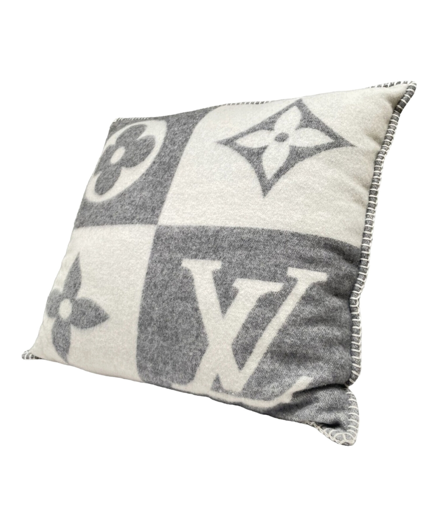 中古・古着通販】LOUIS VUITTON (ルイ ヴィトン) クッション・LV