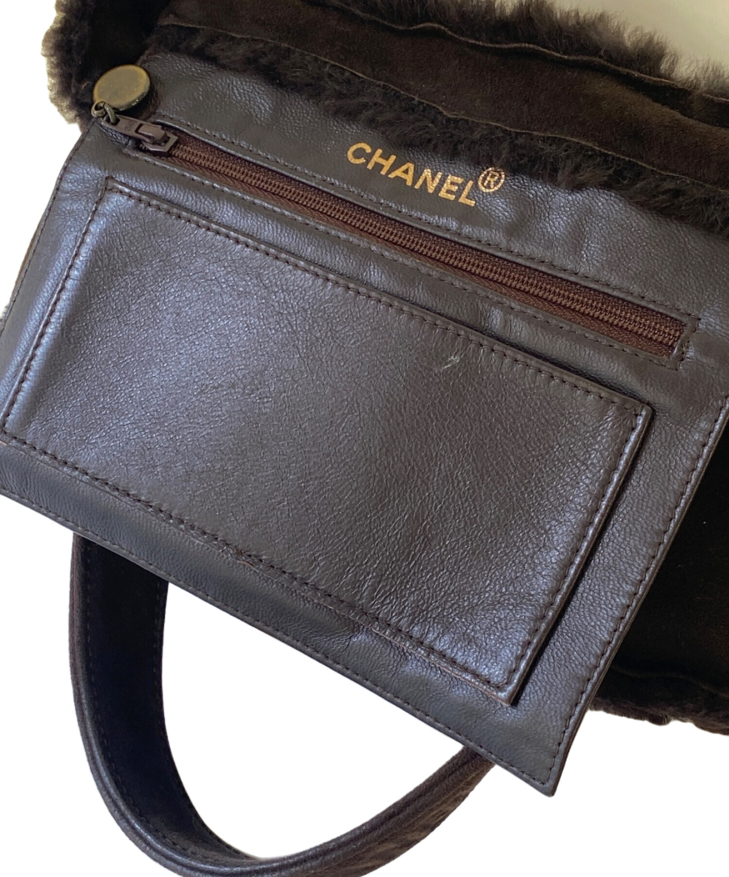 中古・古着通販】CHANEL (シャネル) ムートンハンドバッグ ブラウン