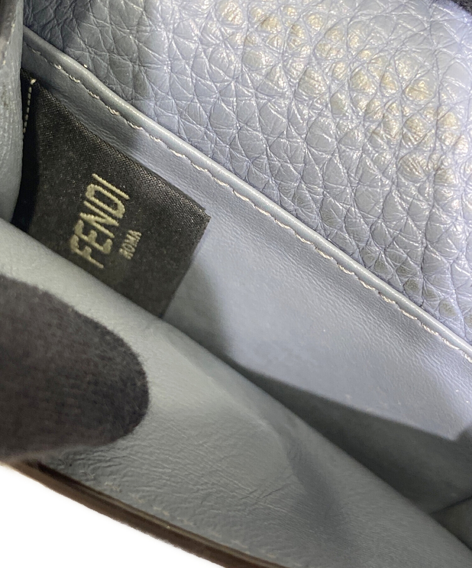中古・古着通販】FENDI (フェンディ) ピーカブー3つ折り財布 ブルー