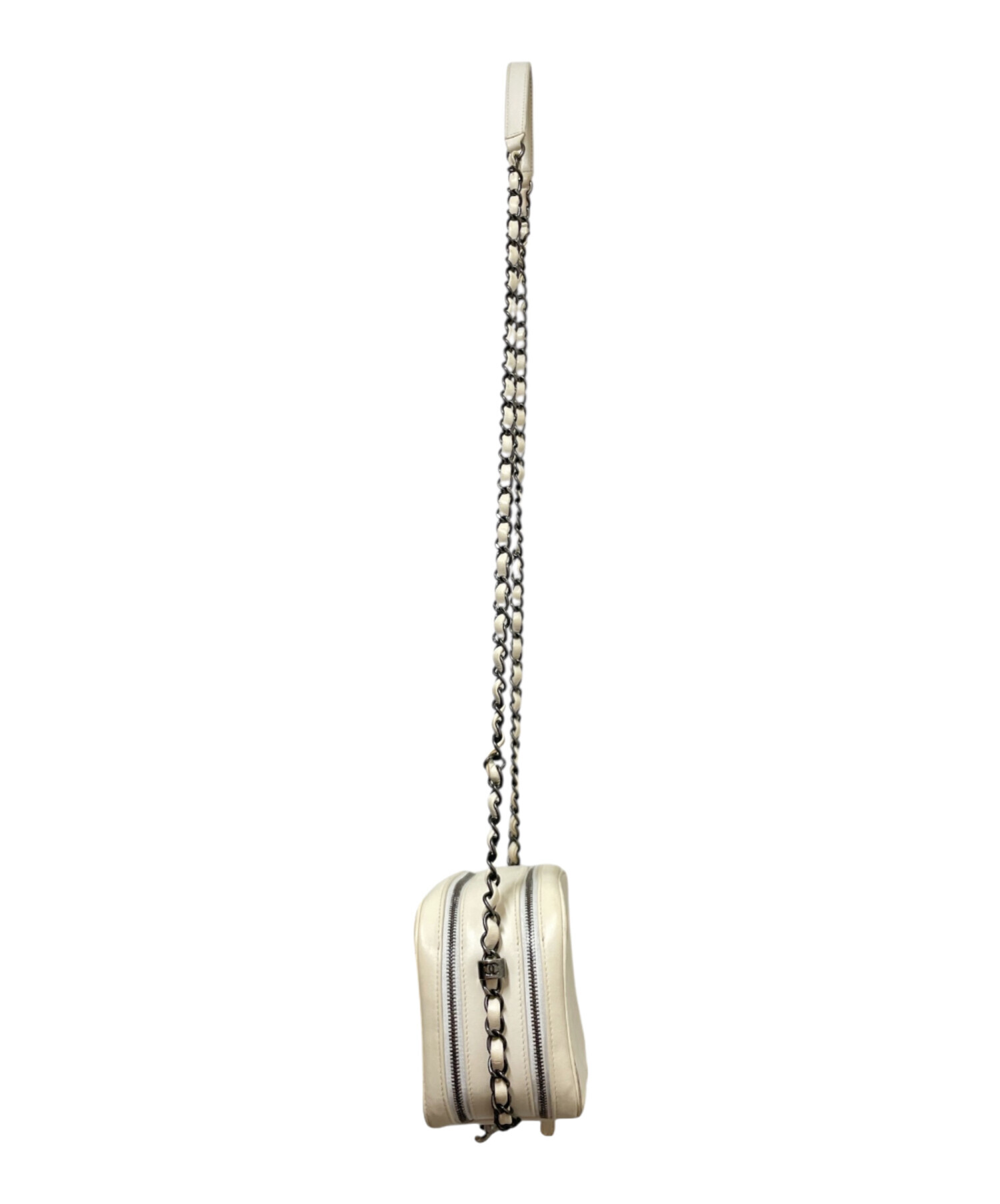 中古・古着通販】CHANEL (シャネル) ココボーイ カメラバッグ ホワイト 