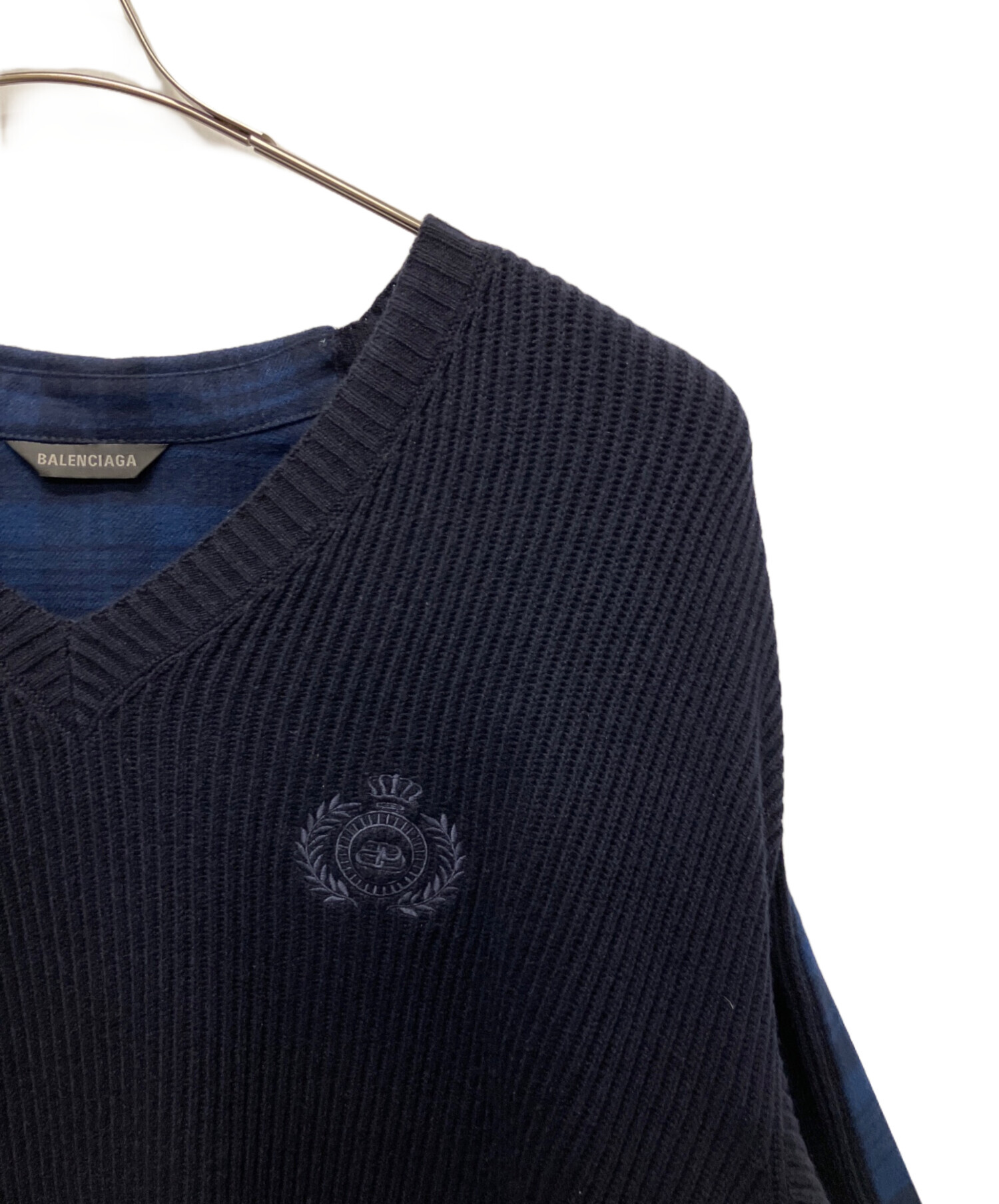 中古・古着通販】BALENCIAGA (バレンシアガ) 22AW Hybrid V-Neck Shirt