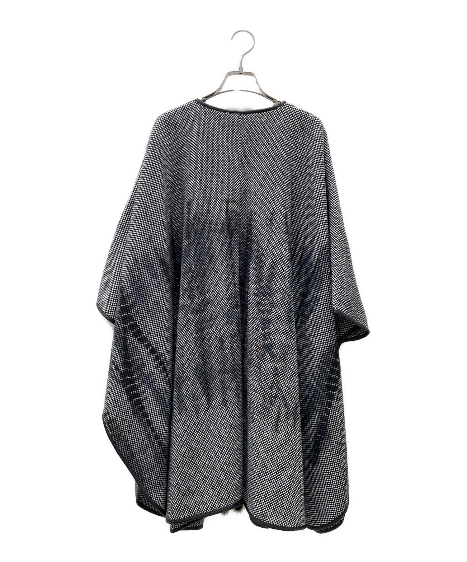 中古・古着通販】Emilio Pucci (エミリオ プッチ) ケープ ブラック