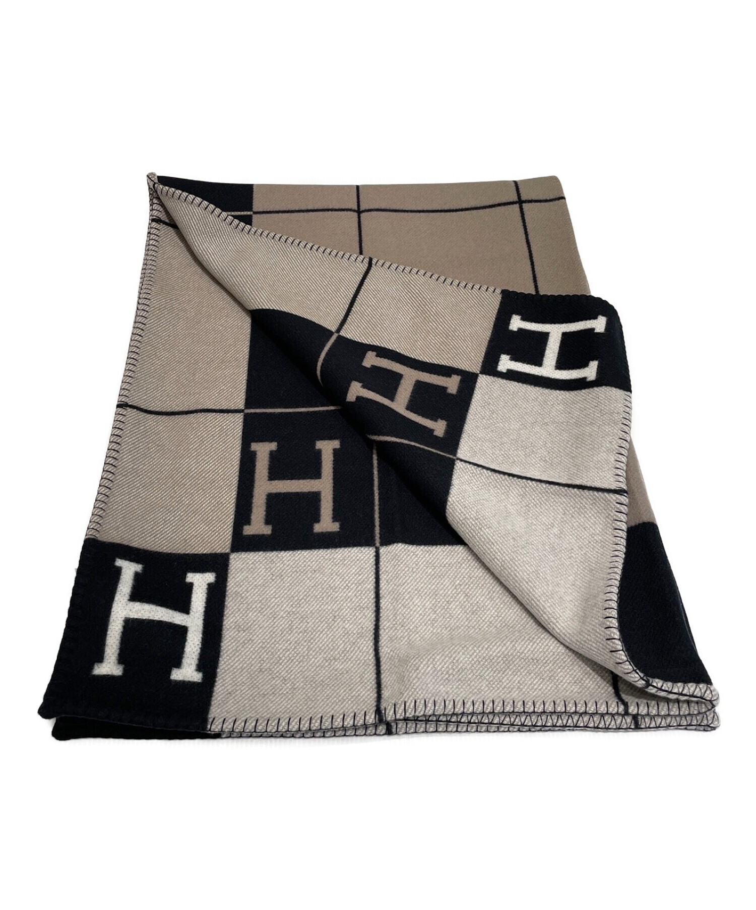 エルメス HERMES アヴァロン ブランケット　毛布　used 中古・古着通販】HERMES (エルメス) アヴァロンブランケット ブラック