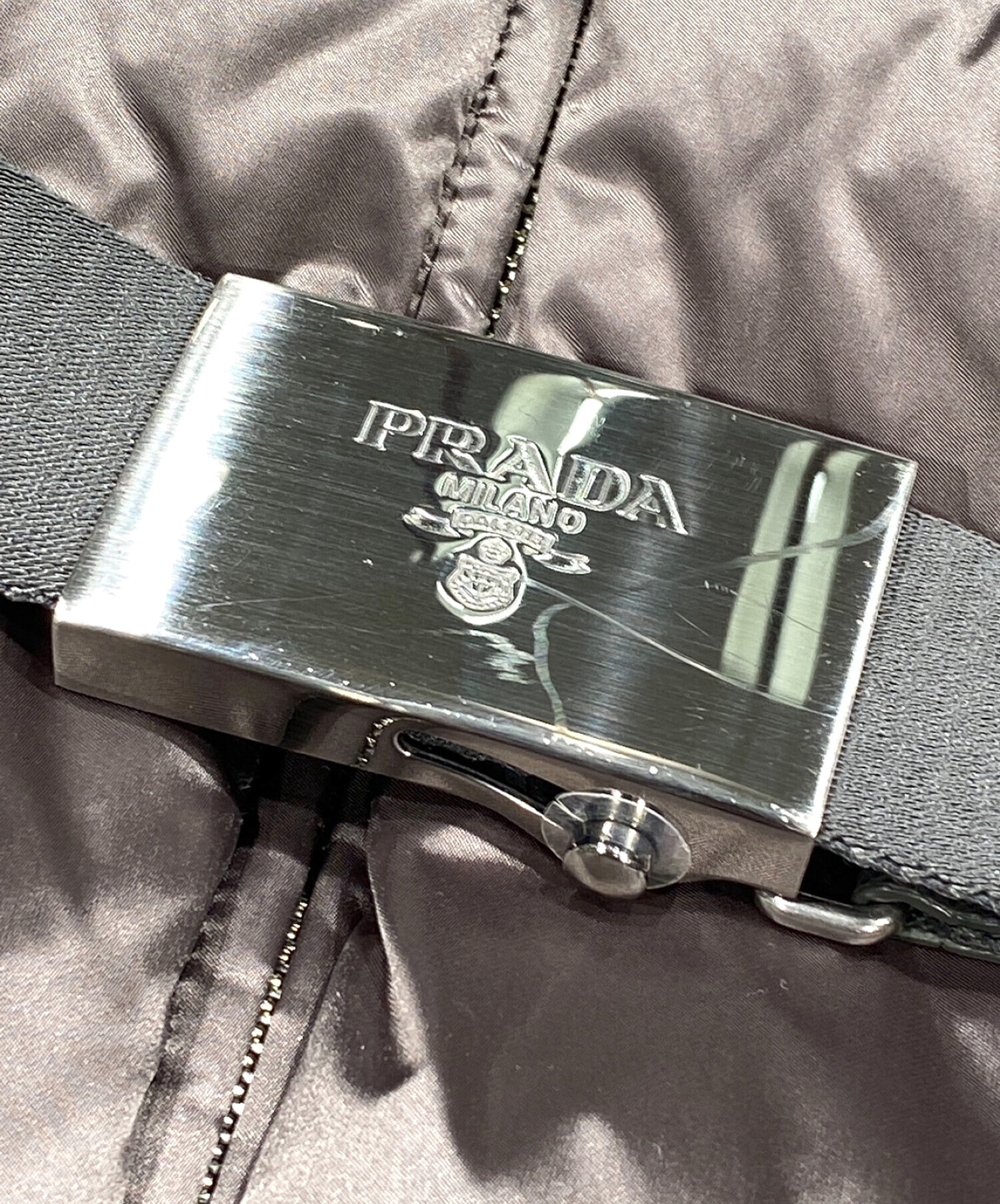 中古・古着通販】PRADA (プラダ) ベルト付ハーフダウンコート ライト