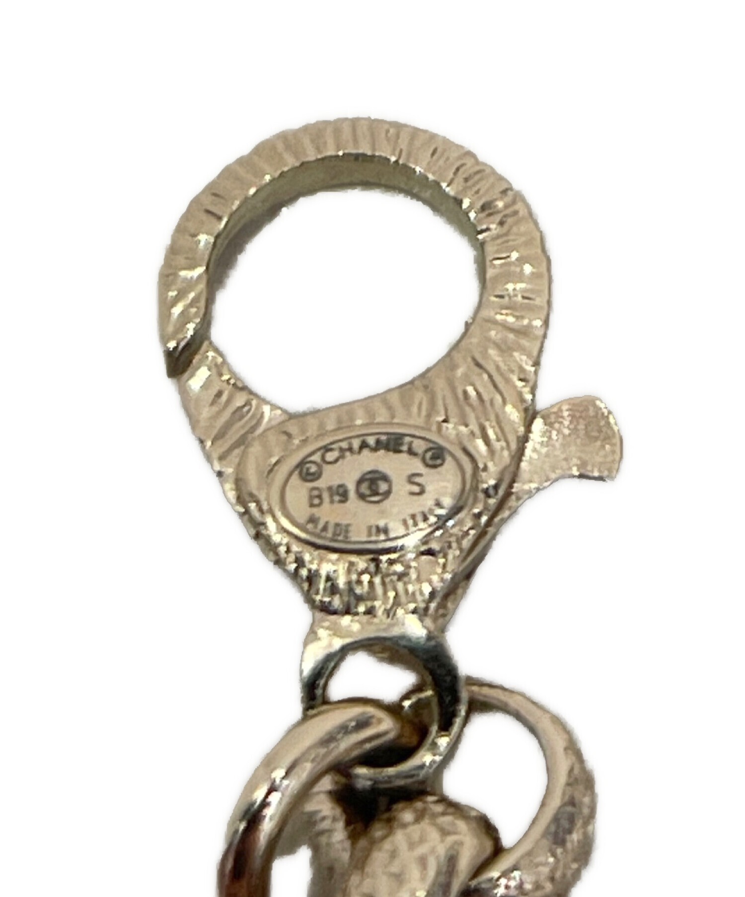 中古・古着通販】CHANEL (シャネル) ストーン付ロゴネックレス 