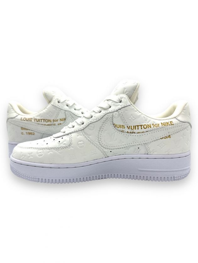 中古・古着通販】LOUIS VUITTON (ルイ ヴィトン) NIKE (ナイキ 中古・古着通販】LOUIS VUITTON (ルイ ヴィトン) NIKE (ナイキ