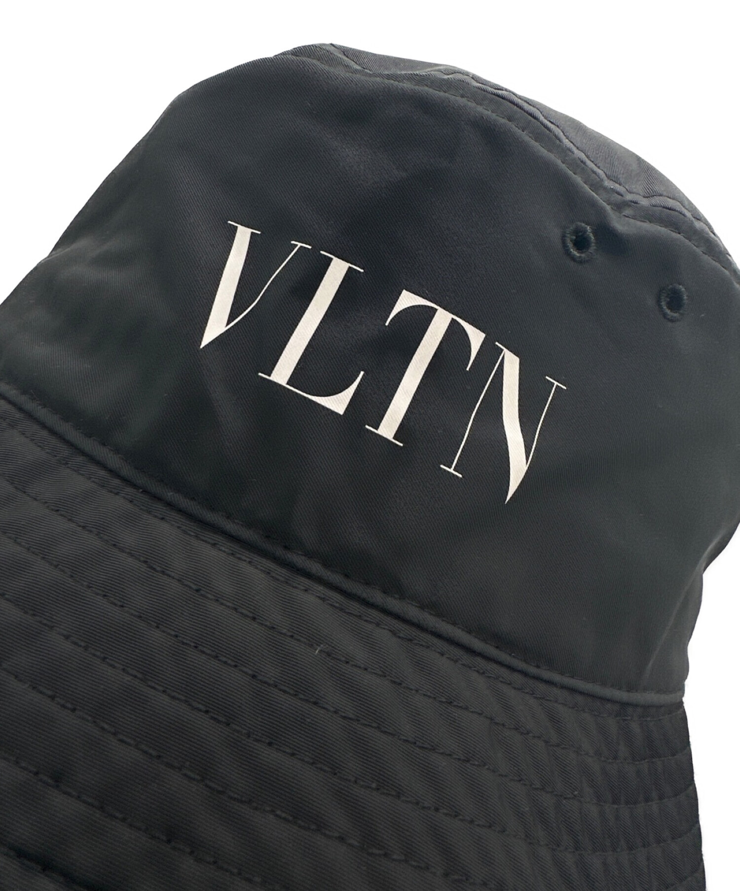 極美品　VALENTINO　ヴァレンティノ　帽子　 バケットハット　タグ付　38 極美品 VALENTINO ヴァレンティノ 帽子 バケットハット タグ付 38