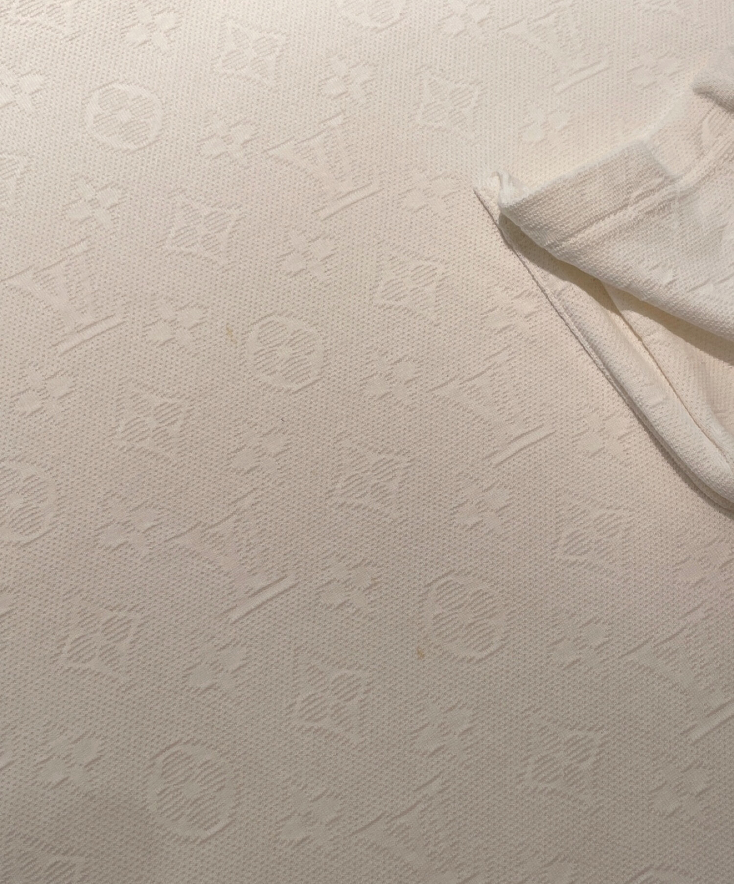 ルイ・ヴィトン 3D シグネチャー トップス 中古・古着通販】LOUIS VUITTON (ルイ ヴィトン) シグネチャー3D