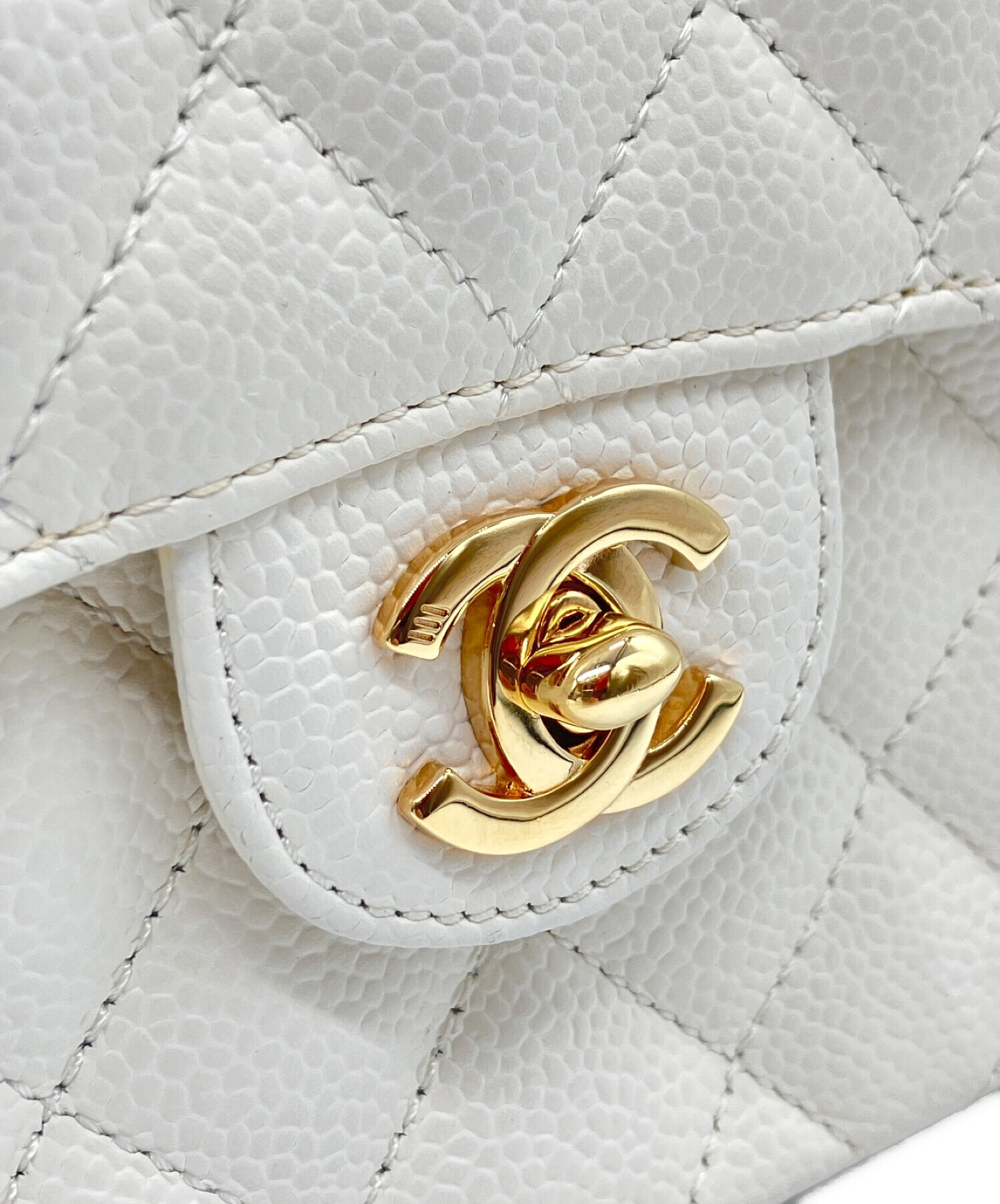 中古・古着通販】CHANEL (シャネル) ミニマトラッセ ホワイト サイズ