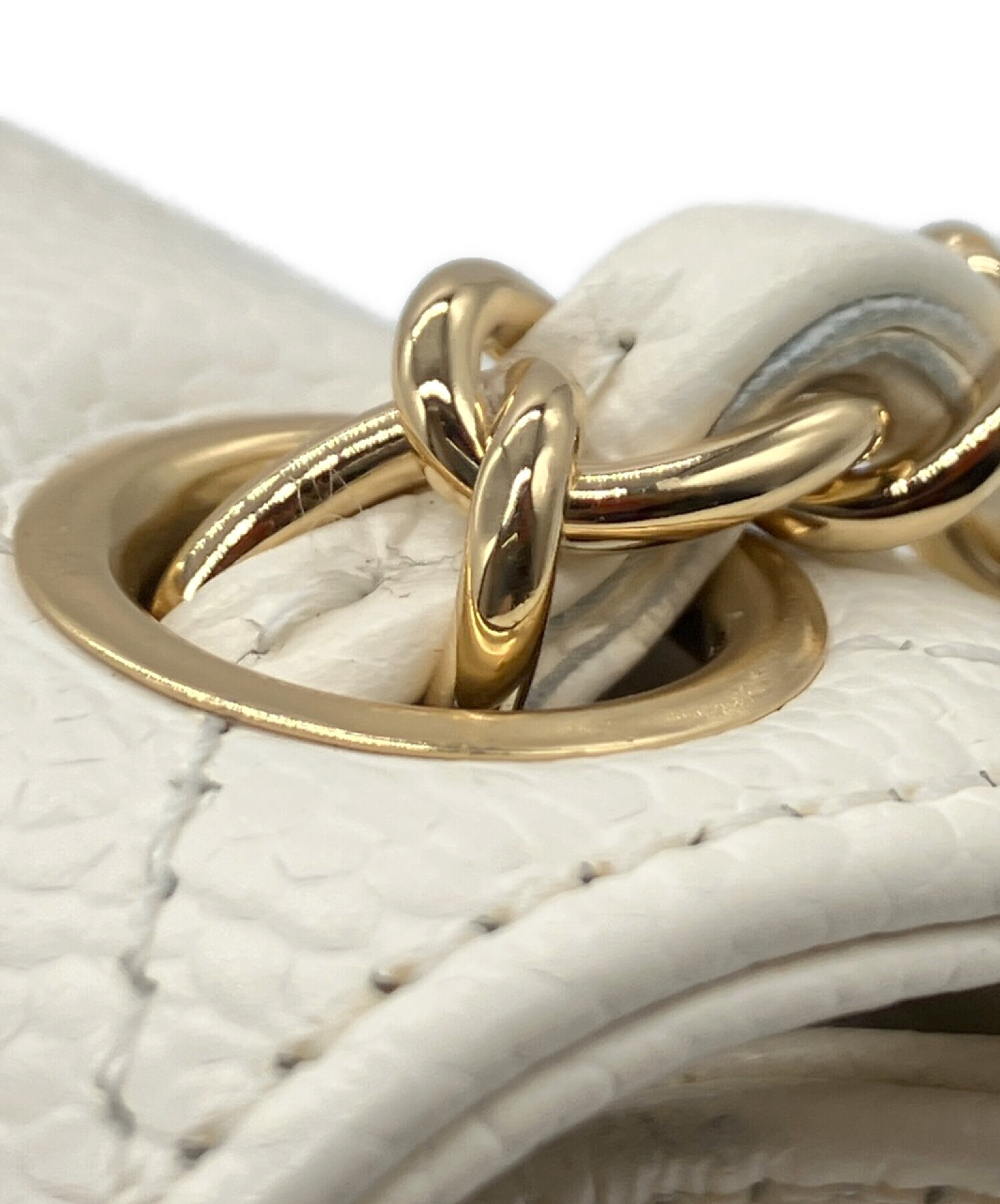 中古・古着通販】CHANEL (シャネル) ミニマトラッセ ホワイト サイズ