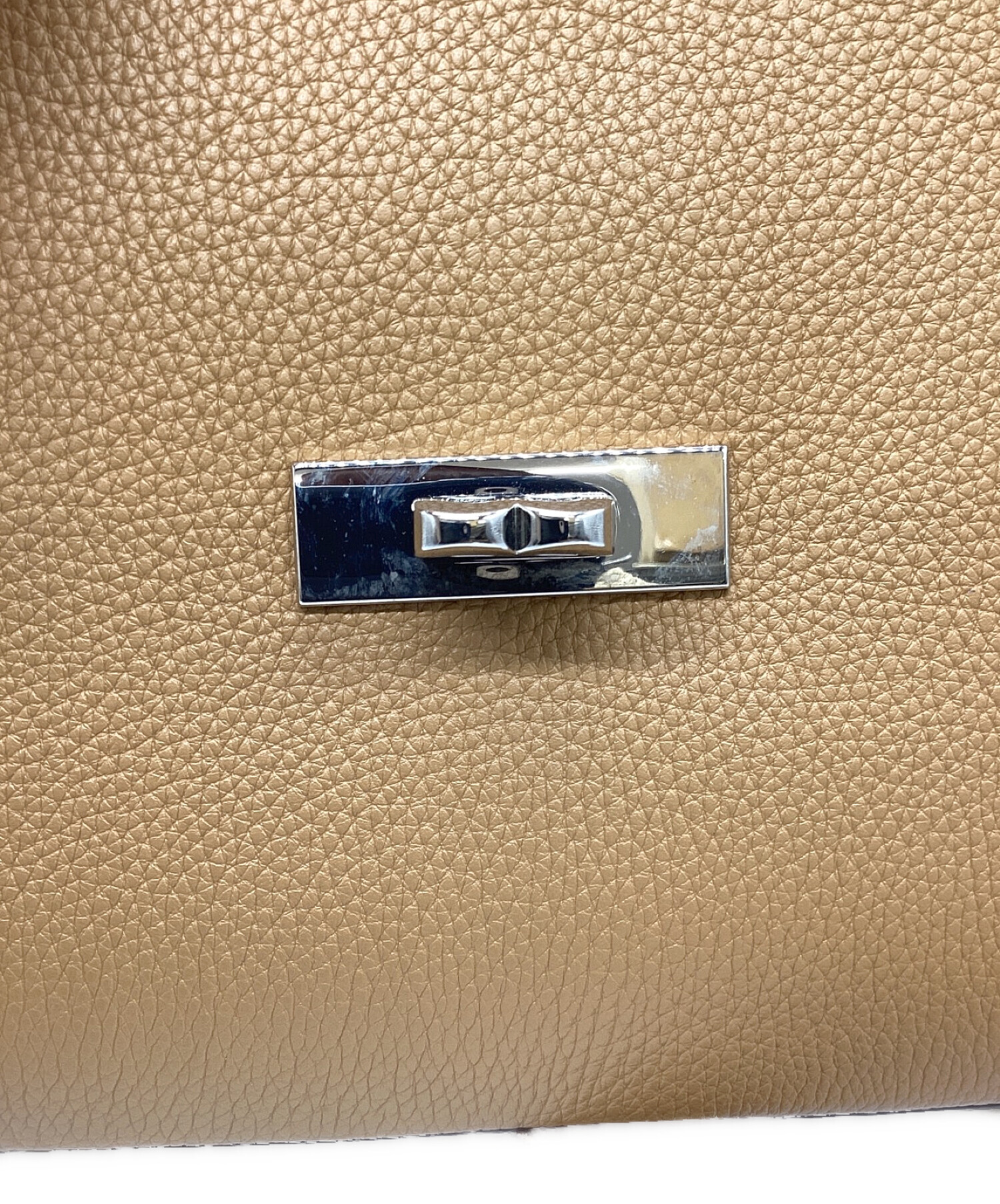 BALLY バリーベージュ フラップ付きハンドバッグ | ヤマダウェブコム