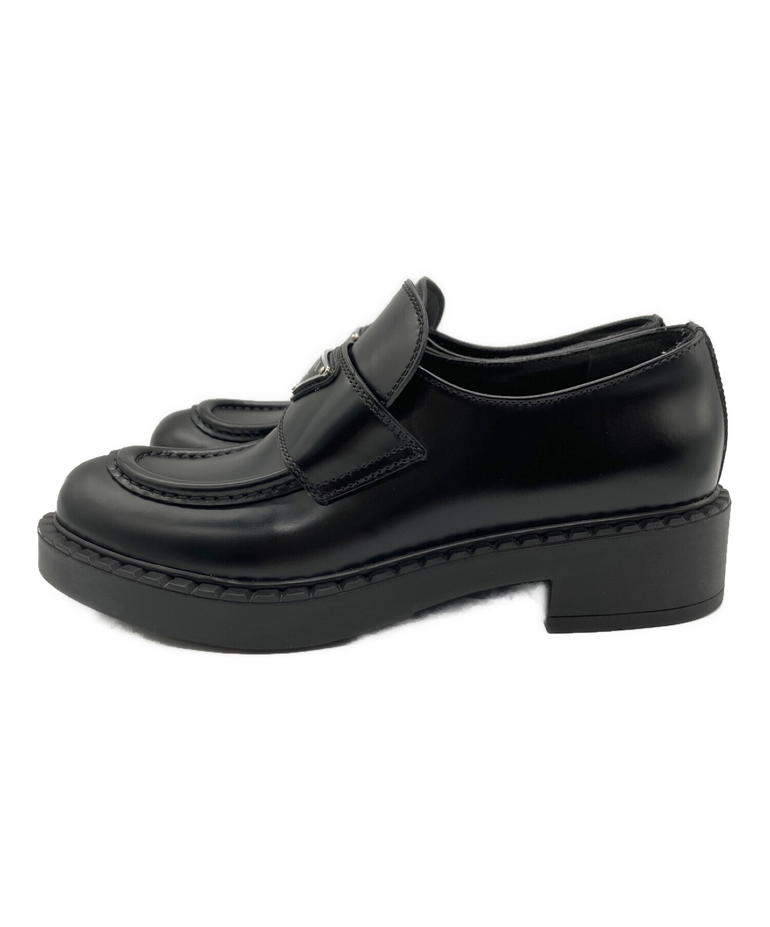 中古・古着通販】PRADA (プラダ) ロゴプレートローファー ブラック 