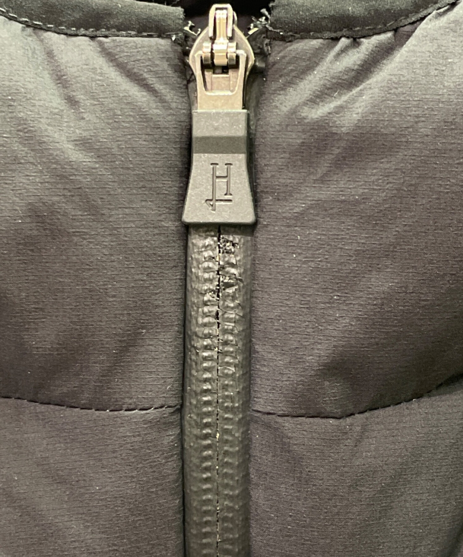 中古・古着通販】HERNO (ヘルノ) ダウンベスト LAMINAR ブラック 