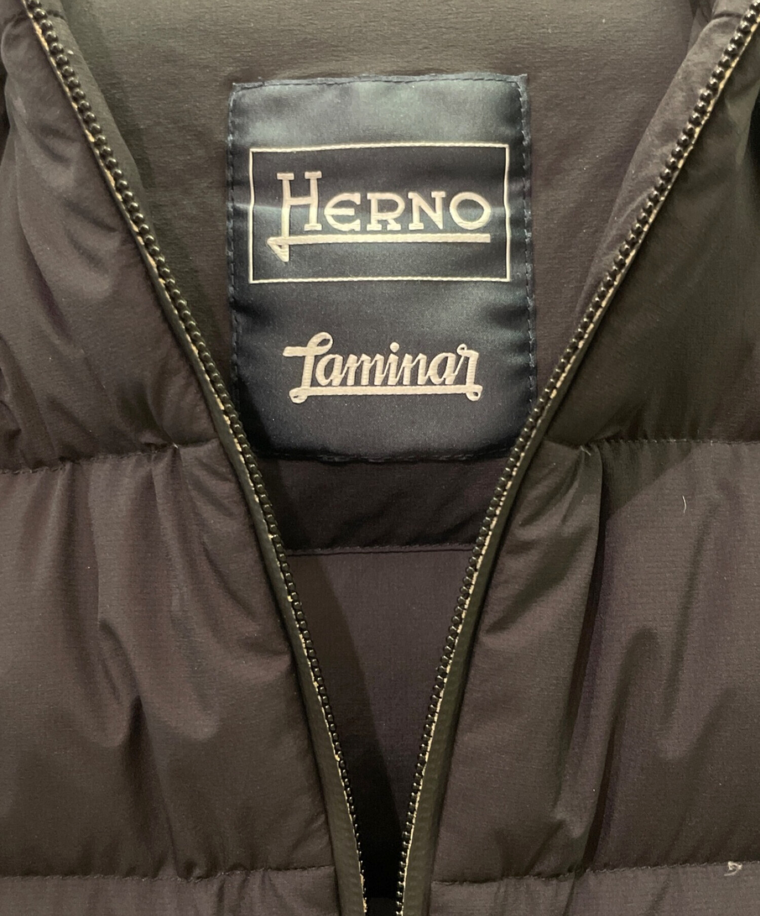 HERNO ヘルノラミナーブラックジップベストサイズ46
