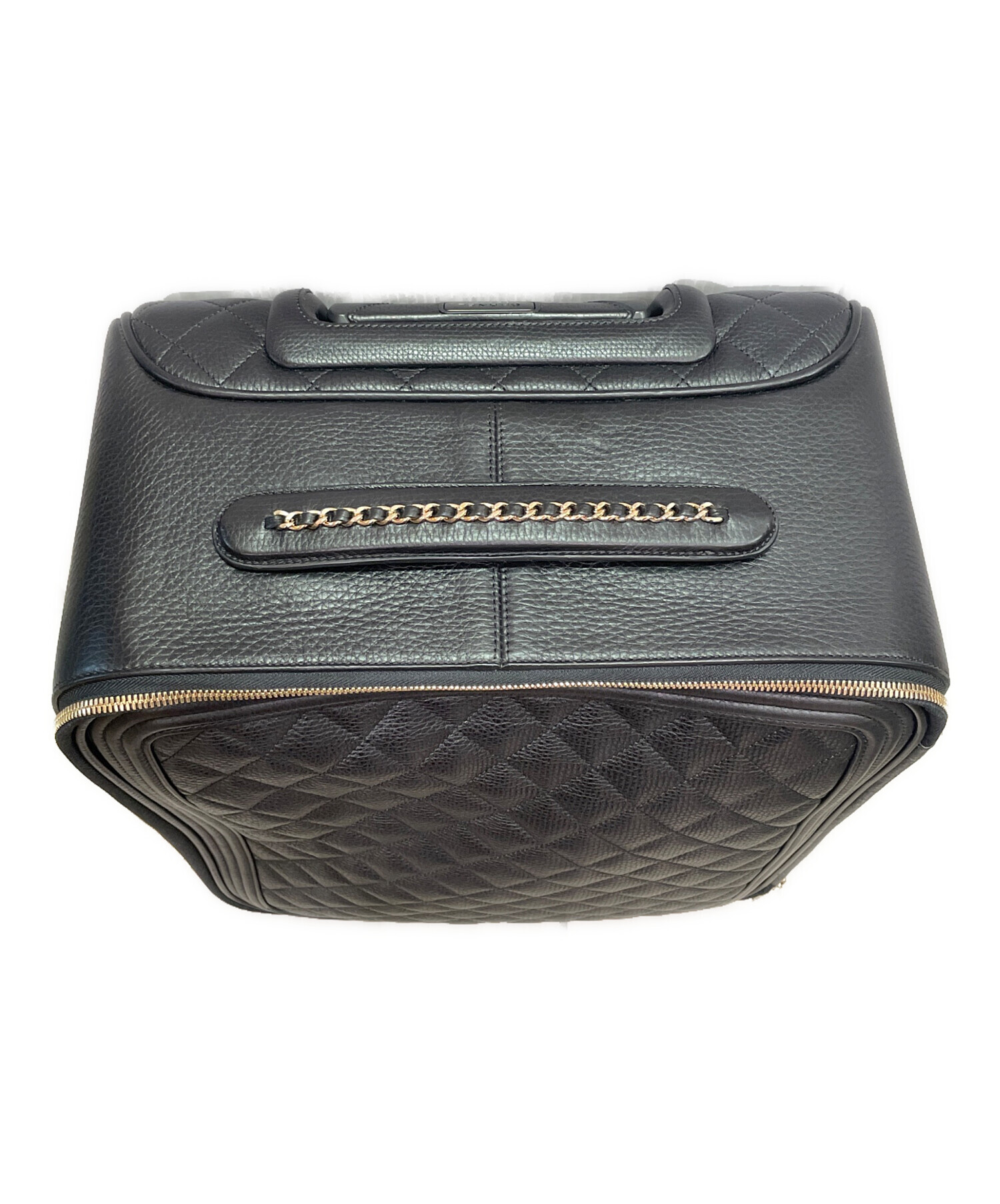 CHANEL マトラッセ キャリーバッグ 中古・古着通販】CHANEL (シャネル) マトラッセ キャリーケース
