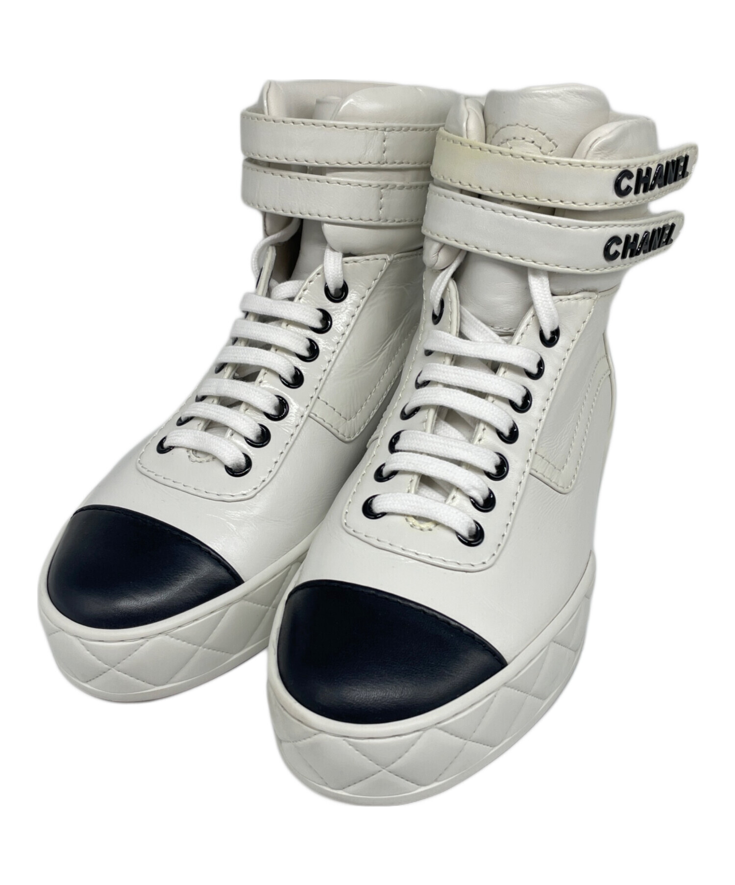 CHANEL ブラック/ホワイト ハイカットブーツ 中古・古着通販】CHANEL (シャネル) ハイカットベロクロスニーカー