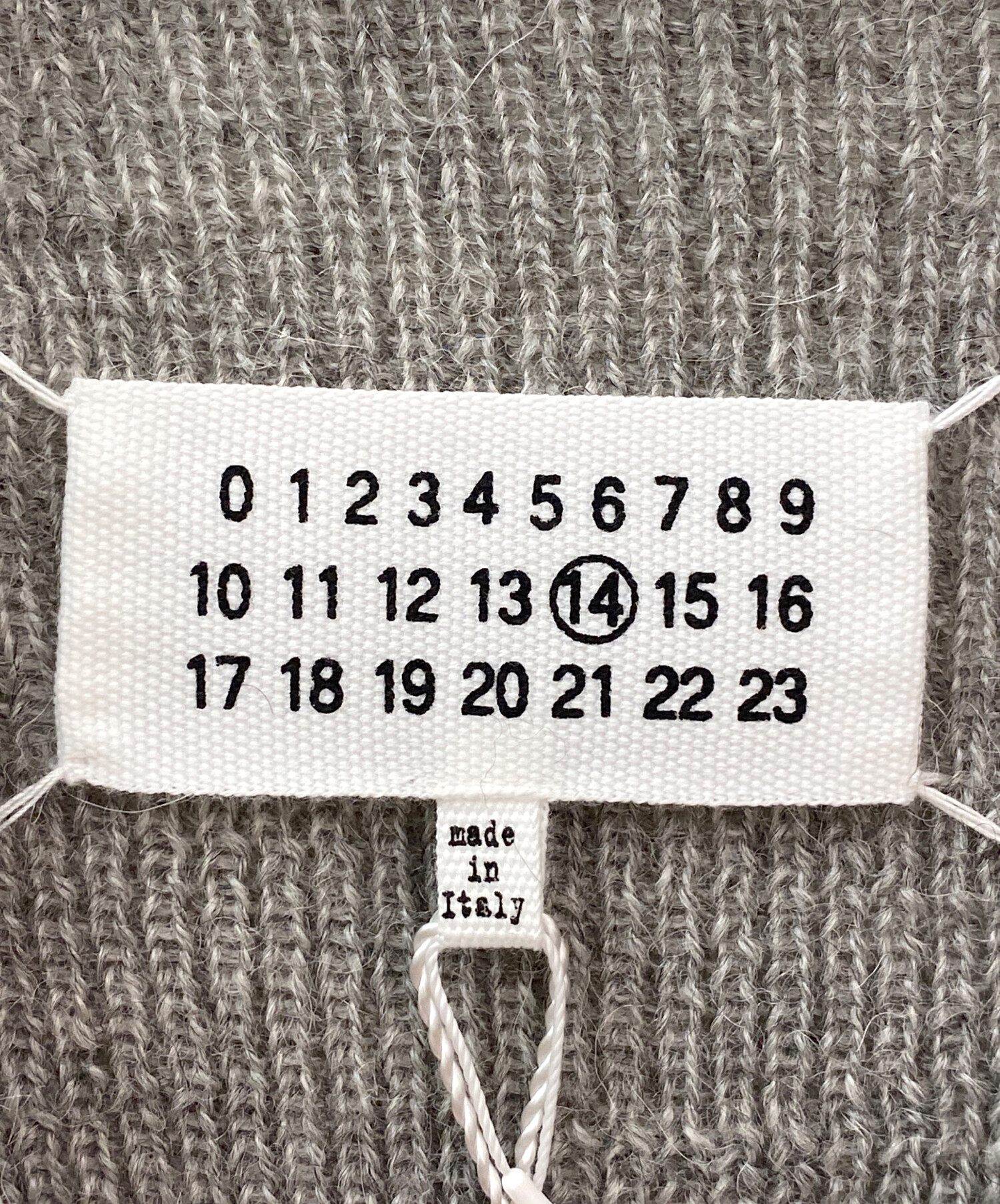 中古・古着通販】Maison Margiela (メゾンマルジェラ) クルーネック 中古・古着通販】Maison Margiela (メゾンマルジェラ) クルーネック