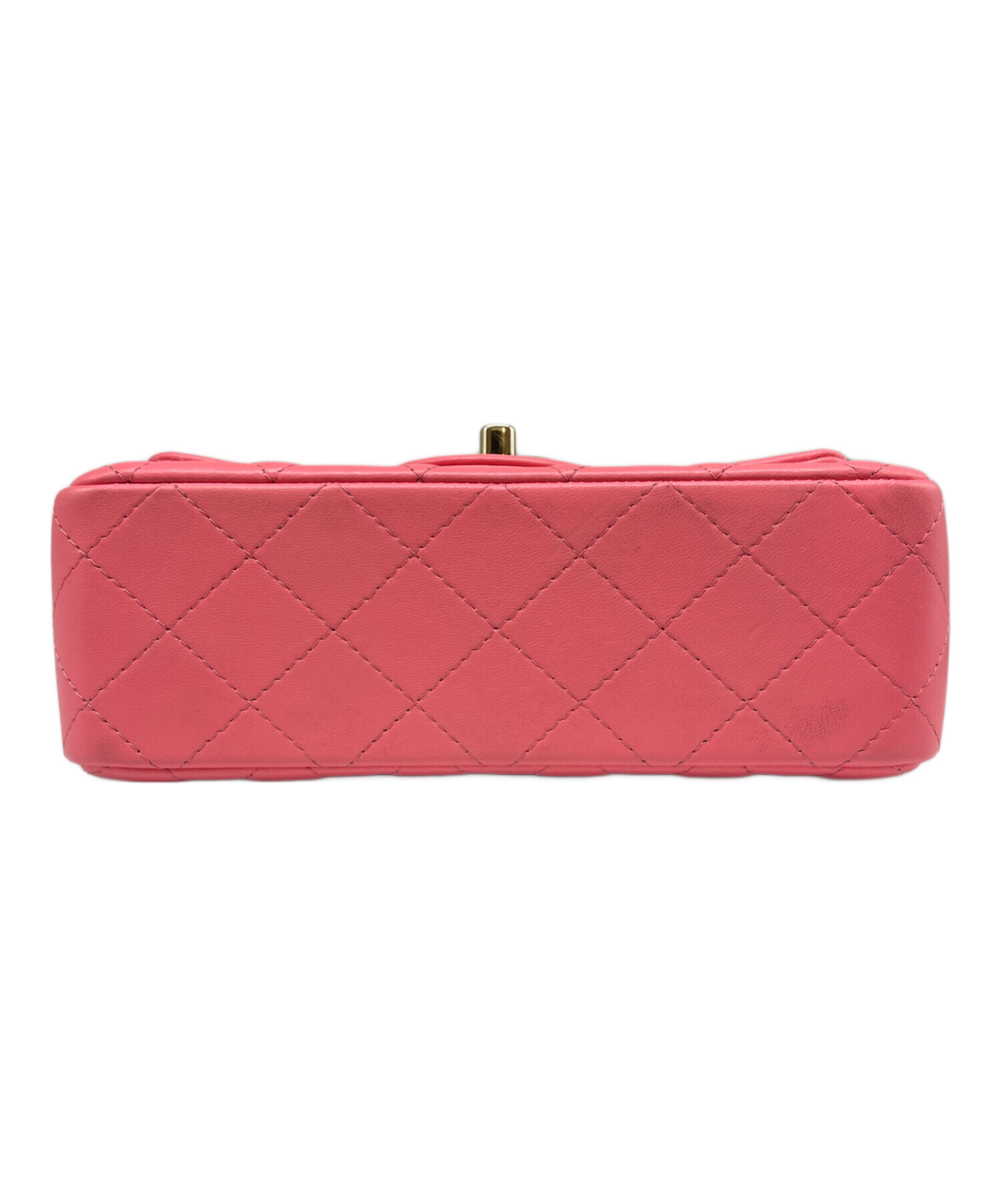 国内入荷僅か★CHANEL トレンディCC マゼンタカラー　★マトラッセ 新品同様 CHANEL 19 シャネル マトラッセ 2024 2wayショルダーバッグ