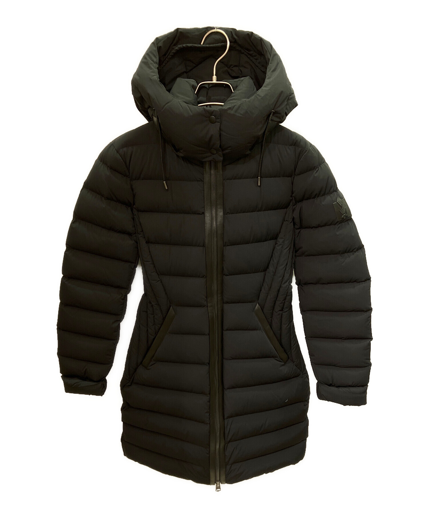 中古・古着通販】mackage (マッカージュ) FARRENシャイプライン/ダウン