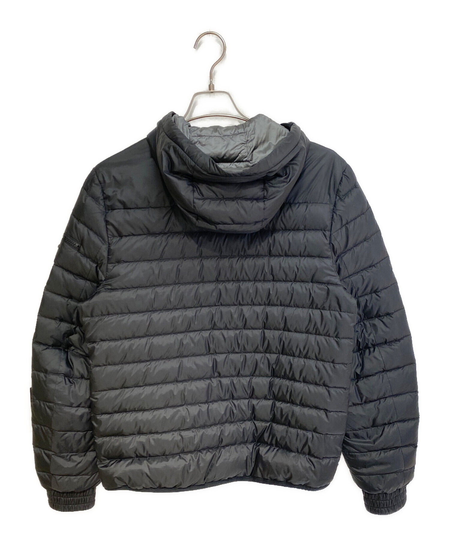 中古・古着通販】PRADA (プラダ) ロゴプレートダウンジャケット