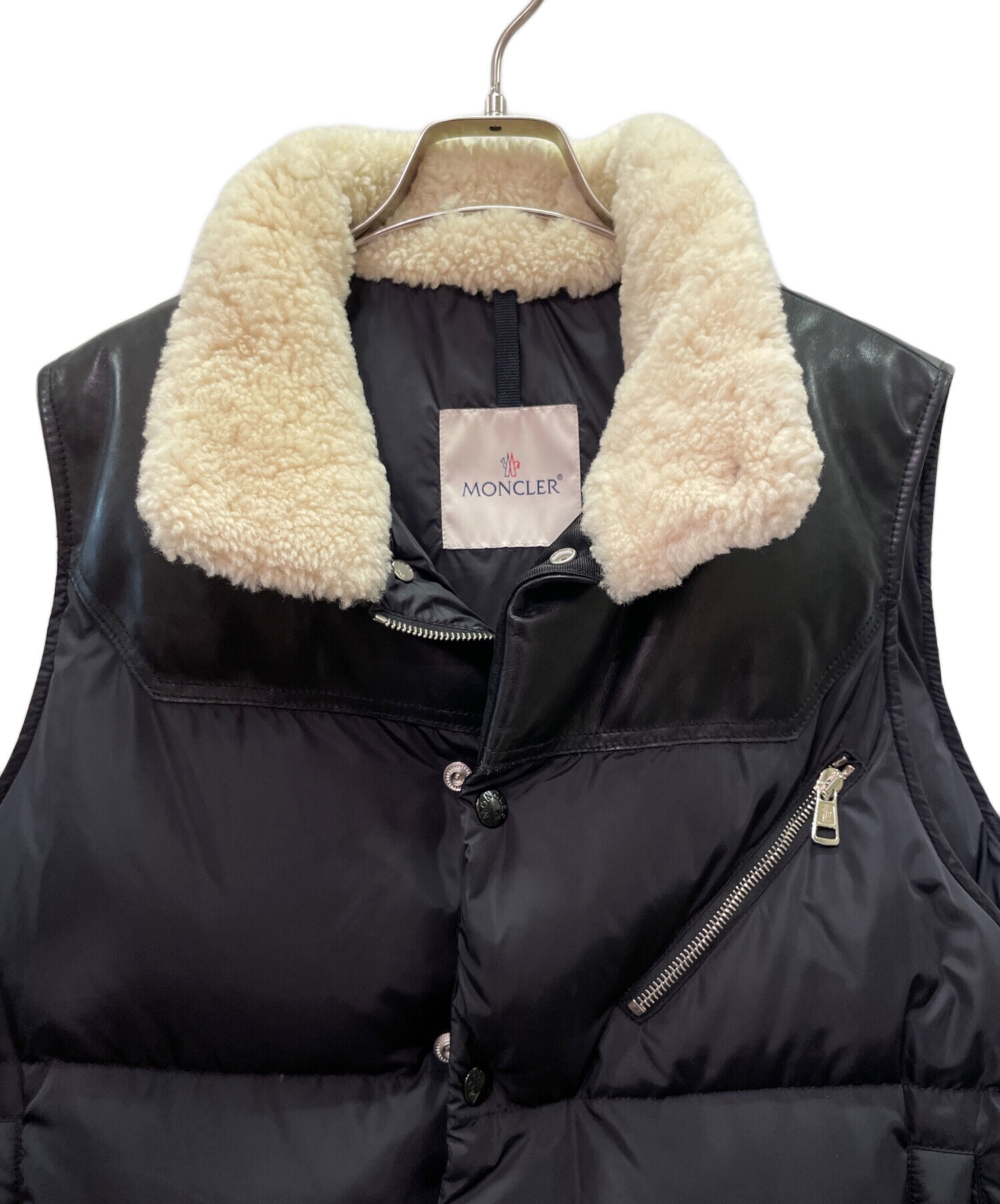 【MONCLER】レザーボアダウンベストAVORD GILET サイズ0 MONCLER】レザーボアダウンベストAVORD GILET サイズ0 モンクレール
