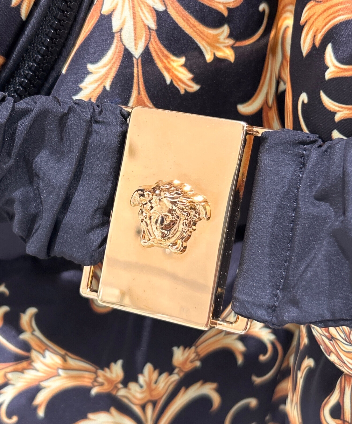 中古・古着通販】VERSACE (ヴェルサーチェ) ダウンジャケット ブラック