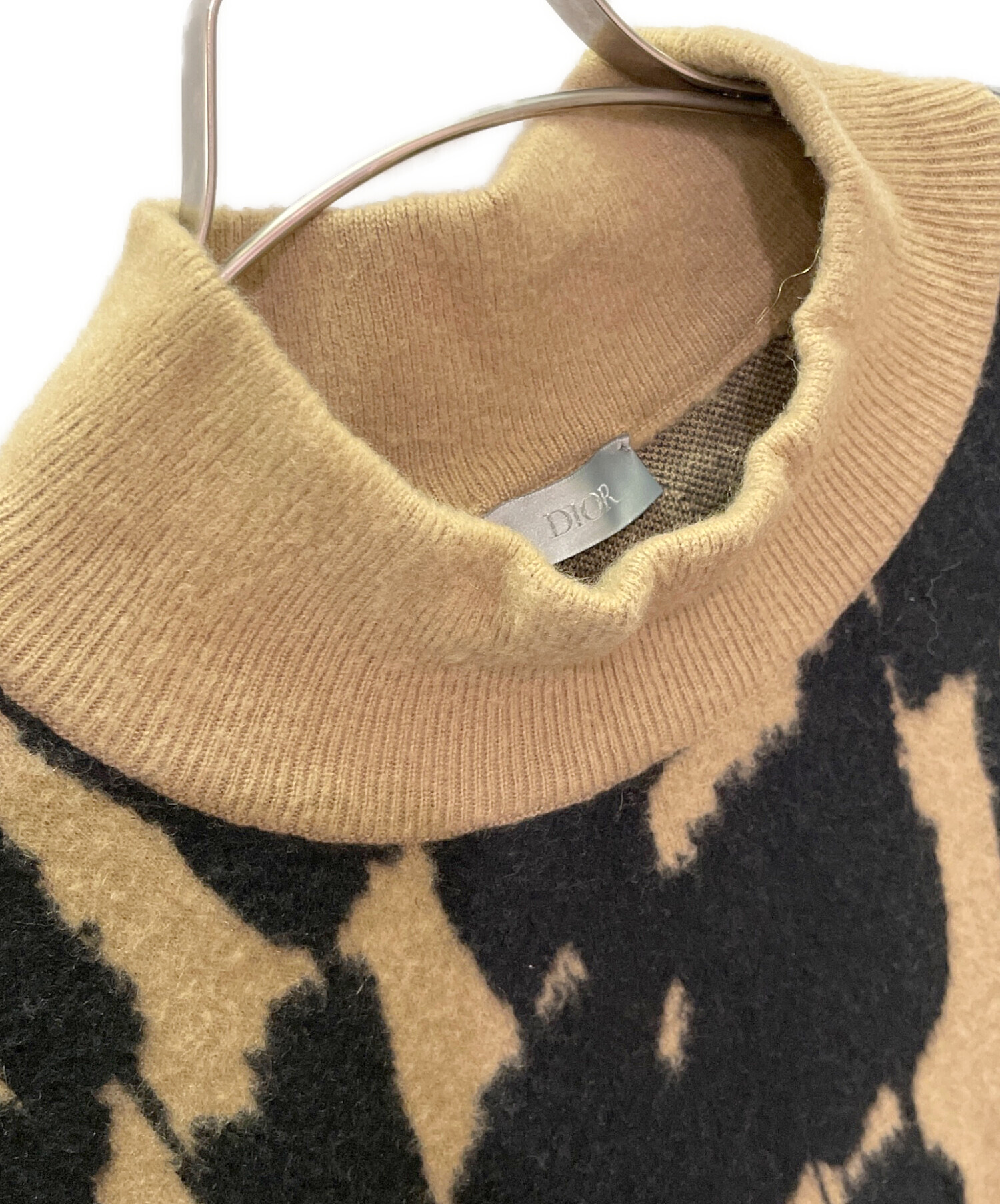 ディオール完売のエレガントセーター ディオール完売のエレガントセーター