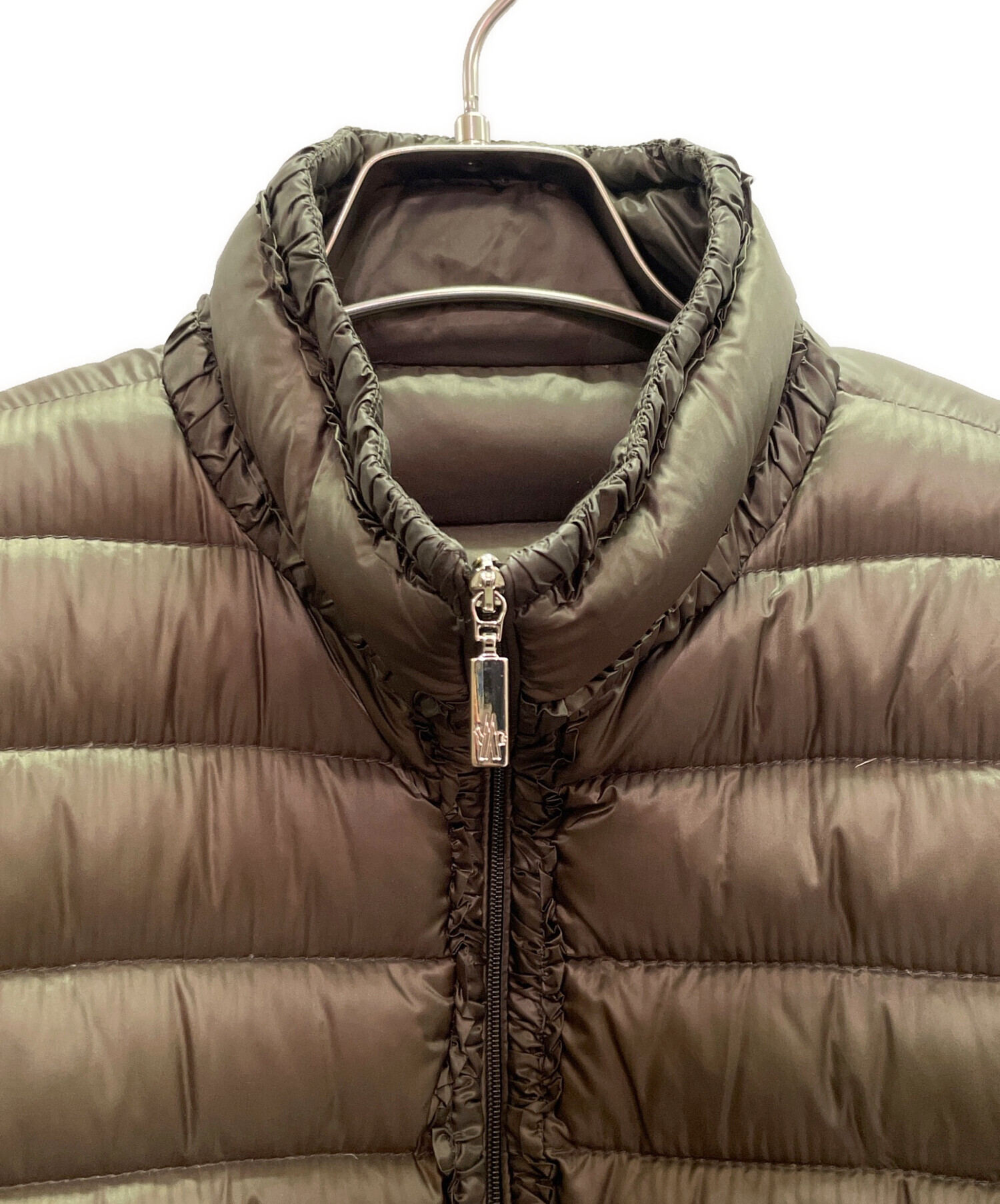 【中古】モンクレール MONCLER IRENEE ダウンジャケット 長袖 ジップアップ ロゴ ワッペン 00 XS カーキ 中古・古着通販】MONCLER (モンクレール) IRENEE/イレネー ライト