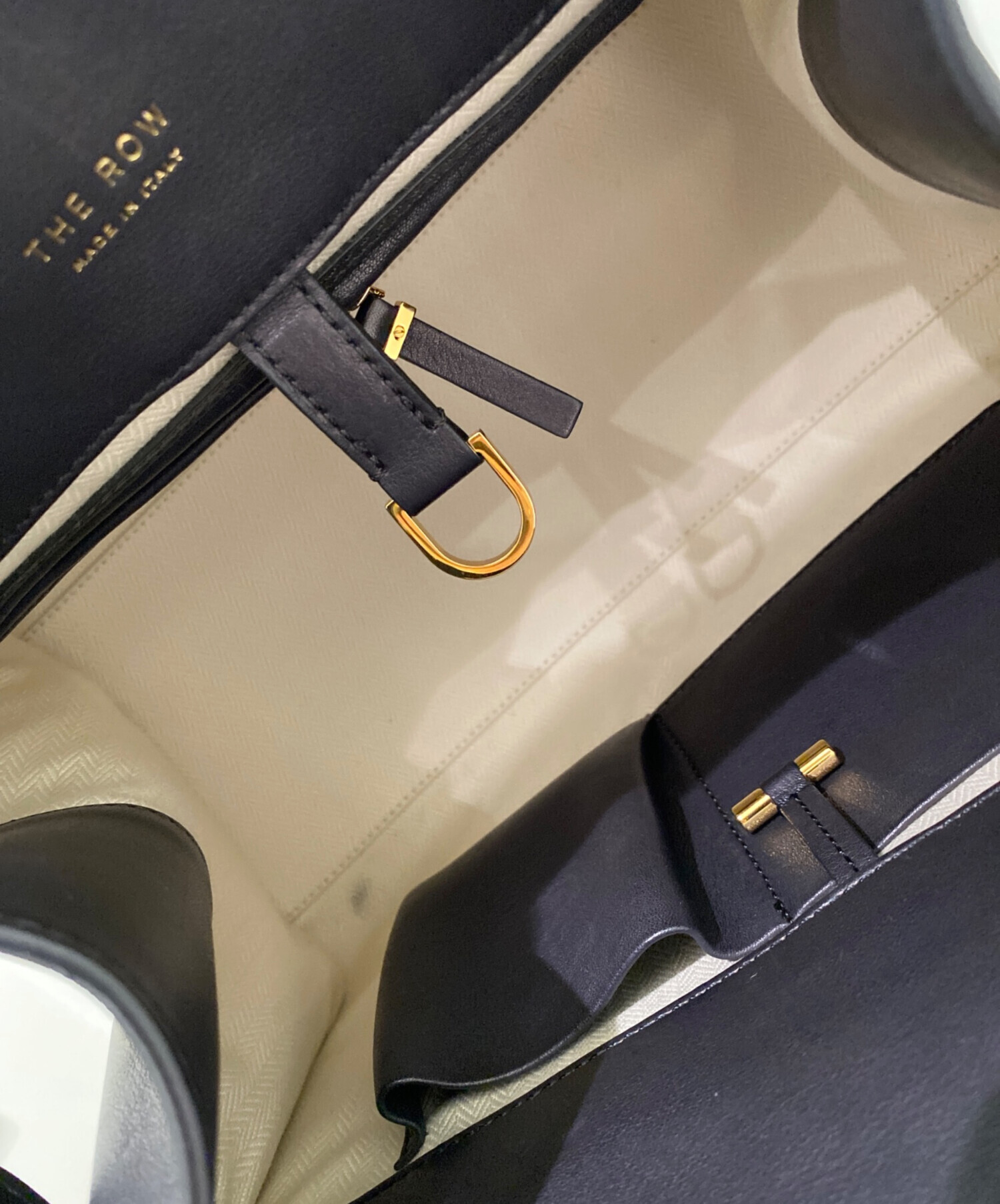 中古・古着通販】THE ROW (ザ ロウ) マルゴー12 ブラック サイズ:12