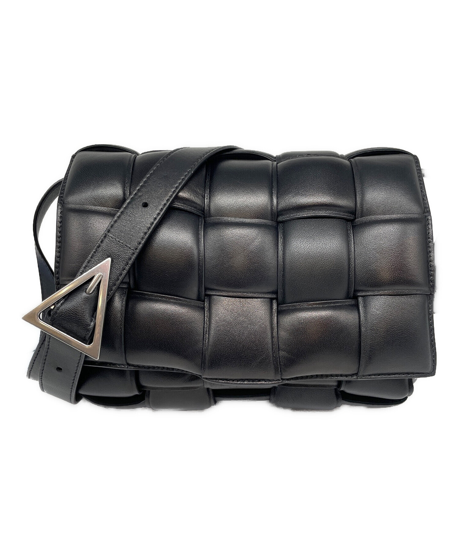 BOTTEGA VENETA ボッテガベネタ ショルダーバッグ  黒 【古着】【中古】【送料無料】 中古・古着通販】BOTTEGA VENETA (ボッテガベネタ) ショルダーバッグ
