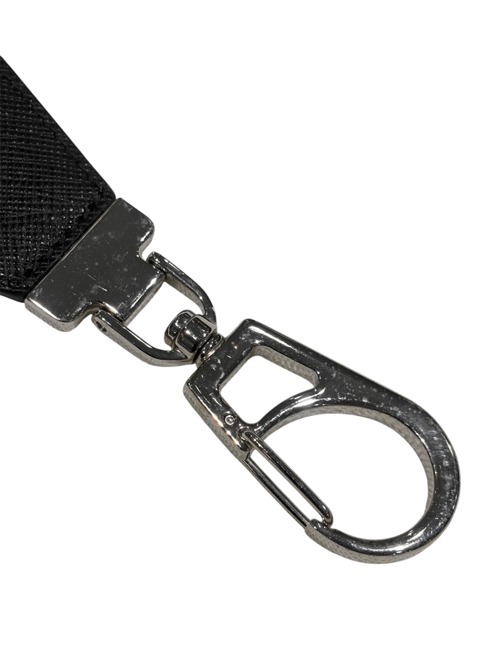 中古・古着通販】PRADA (プラダ) トライアングルロゴキーホルダー