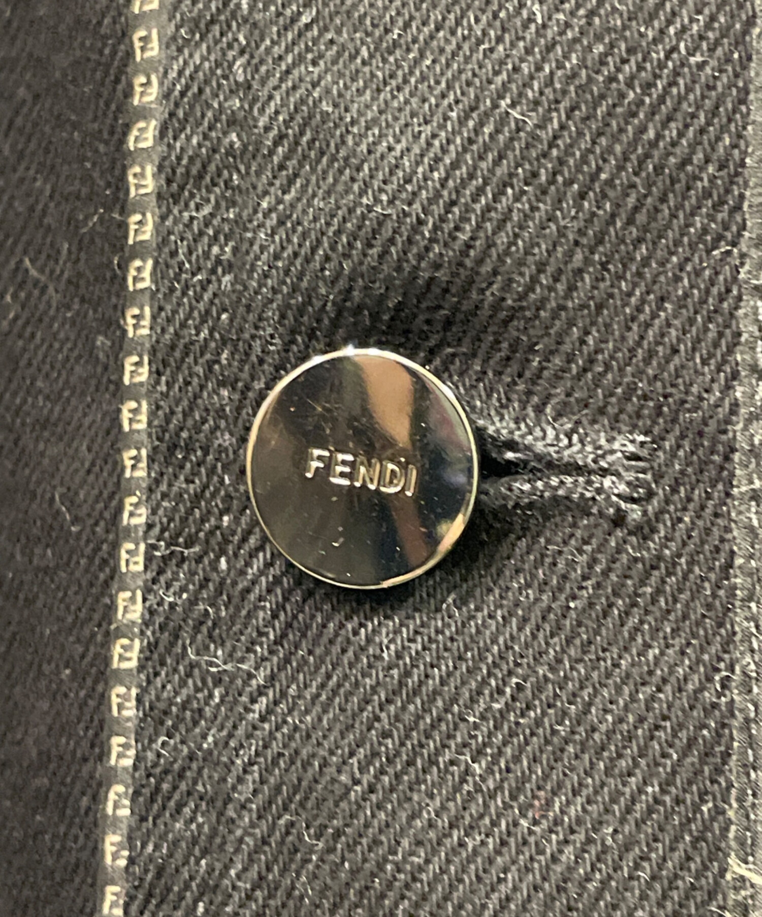 中古・古着通販】FENDI (フェンディ) ロゴレザーパッチ デニム
