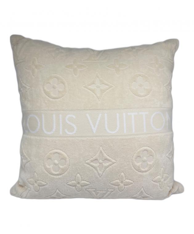 LOUIS VUITTON クッション[期間お値下げ中] 中古・古着通販】LOUIS VUITTON (ルイ ヴィトン) LV Vacation Cushion