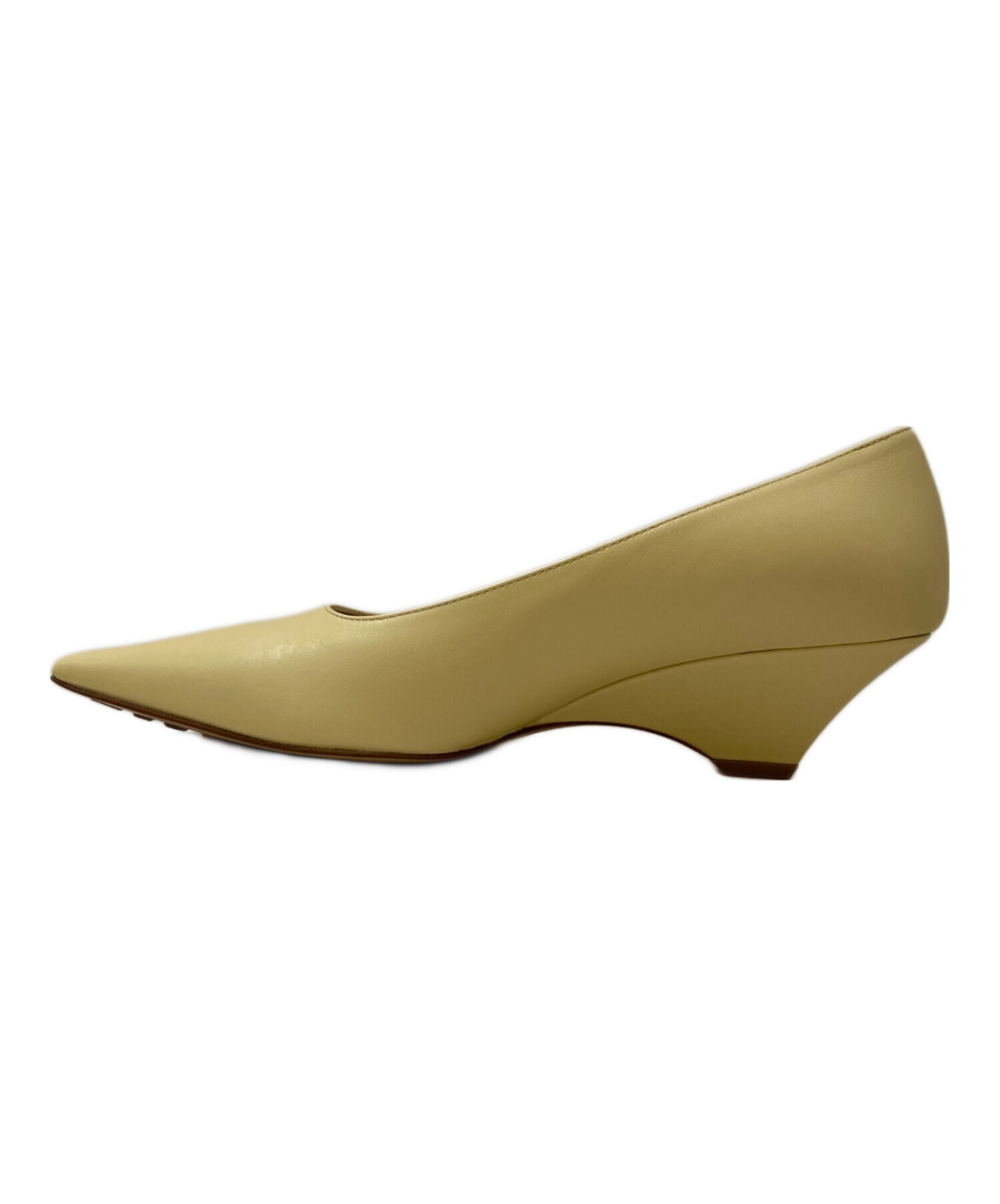 BOTTEGA VENETA ベージュ ポインテッドトゥパンプス 中古・古着通販】BOTTEGA VENETA (ボッテガベネタ) ポイントヒール