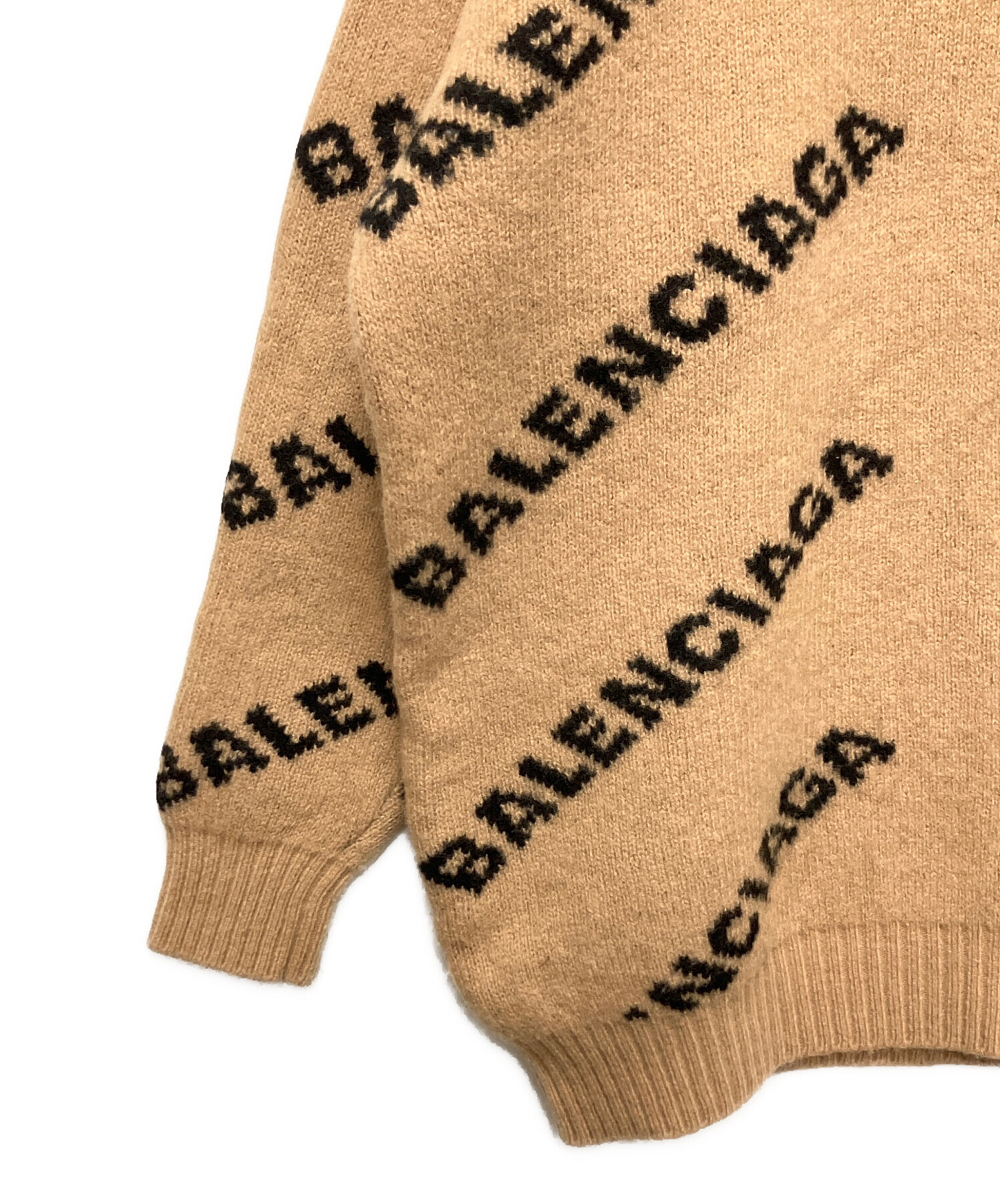 BALENCIAGA ウール オールオーバー コート ロゴ 中古・古着通販】BALENCIAGA (バレンシアガ) オールオーバーロゴニット