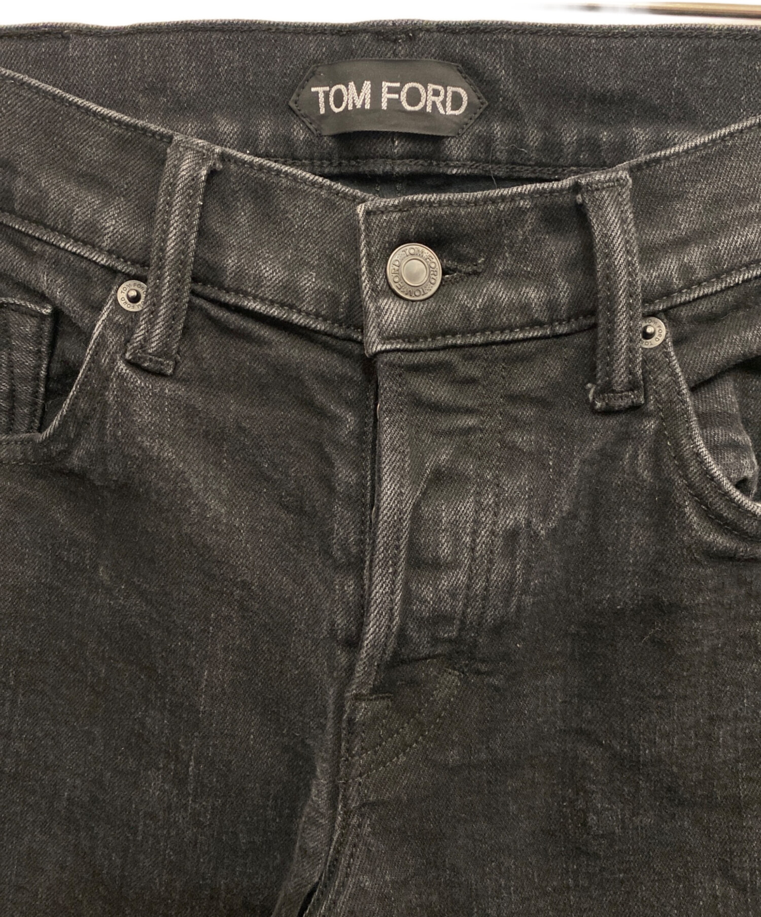 中古・古着通販】TOM FORD (トムフォード) ブラックデニムパンツ 中古・古着通販】TOM FORD (トムフォード) ブラックデニムパンツ