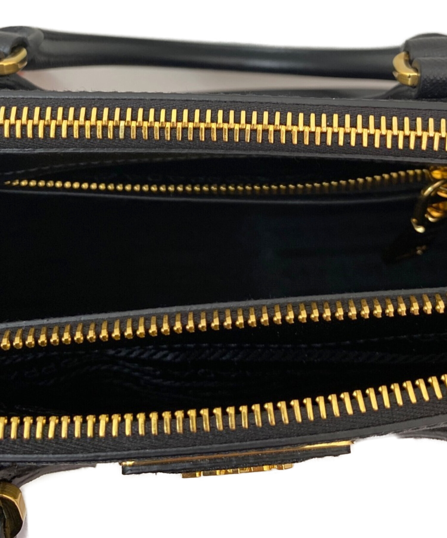 中古・古着通販】PRADA (プラダ) ガレリア サフィアーノレザー
