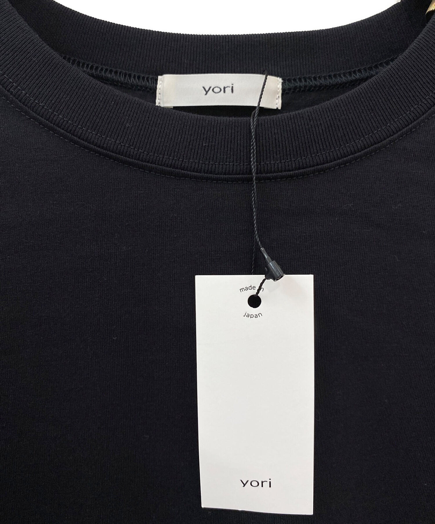 中古・古着通販】YORI (ヨリ) ヘムラウンドハーフロゴTee ブラック