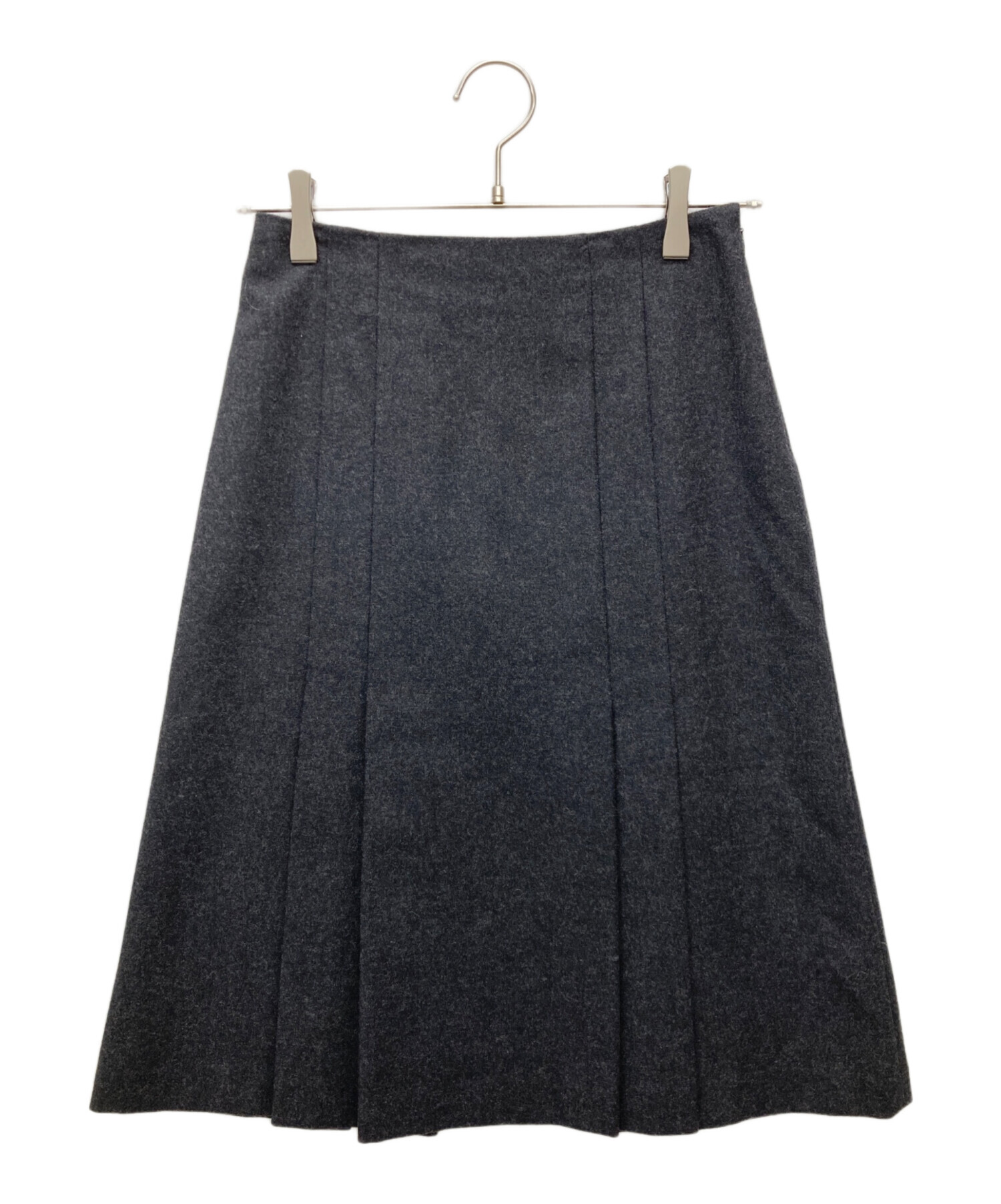 ANAYI プリーツスカート グレー 中古・古着通販】ANAYI (アナイ) 膝丈プリーツスカート グレー サイズ